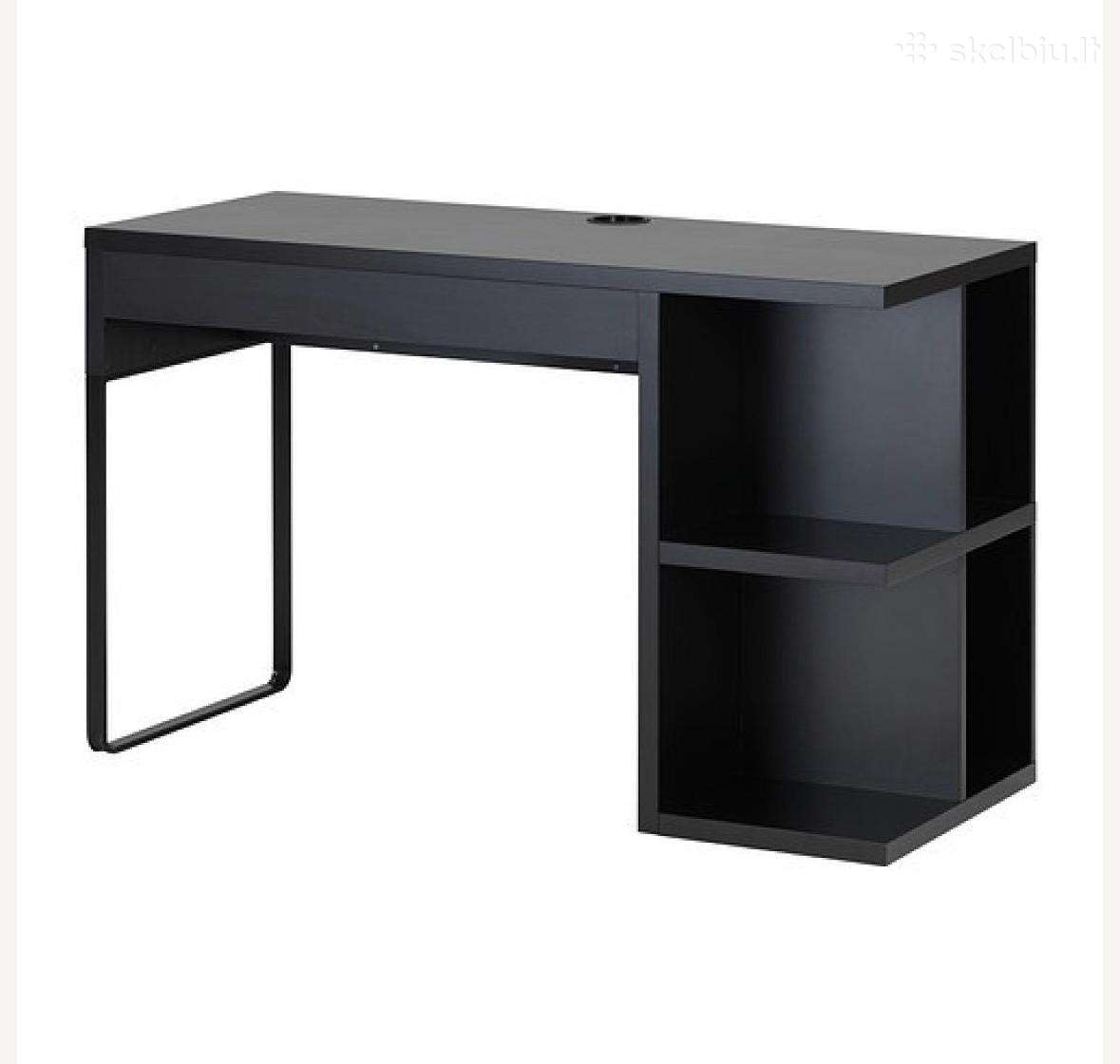 Rašomasis stalas ir kėdė
