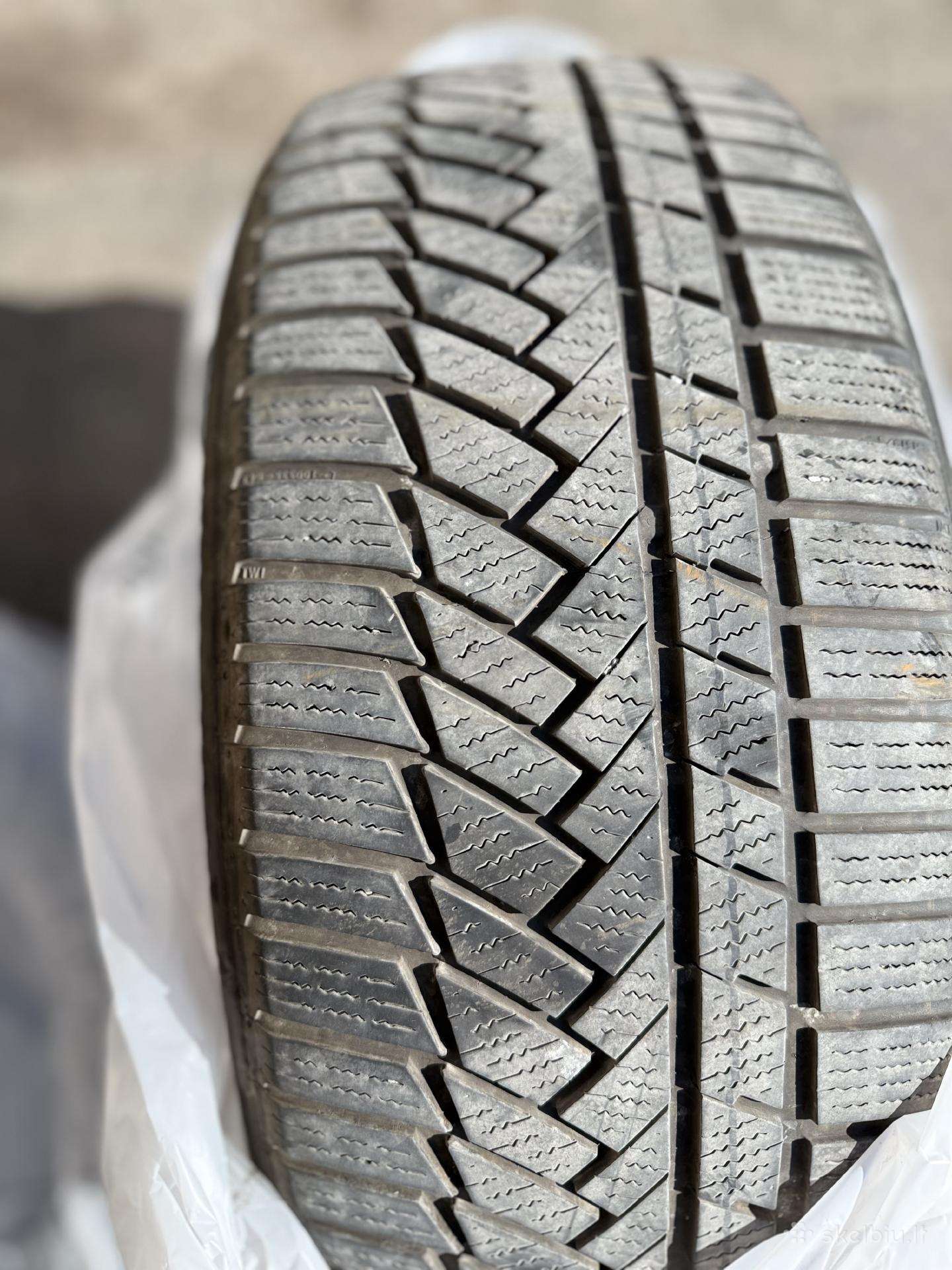 Continental, зимние 235/50 R19