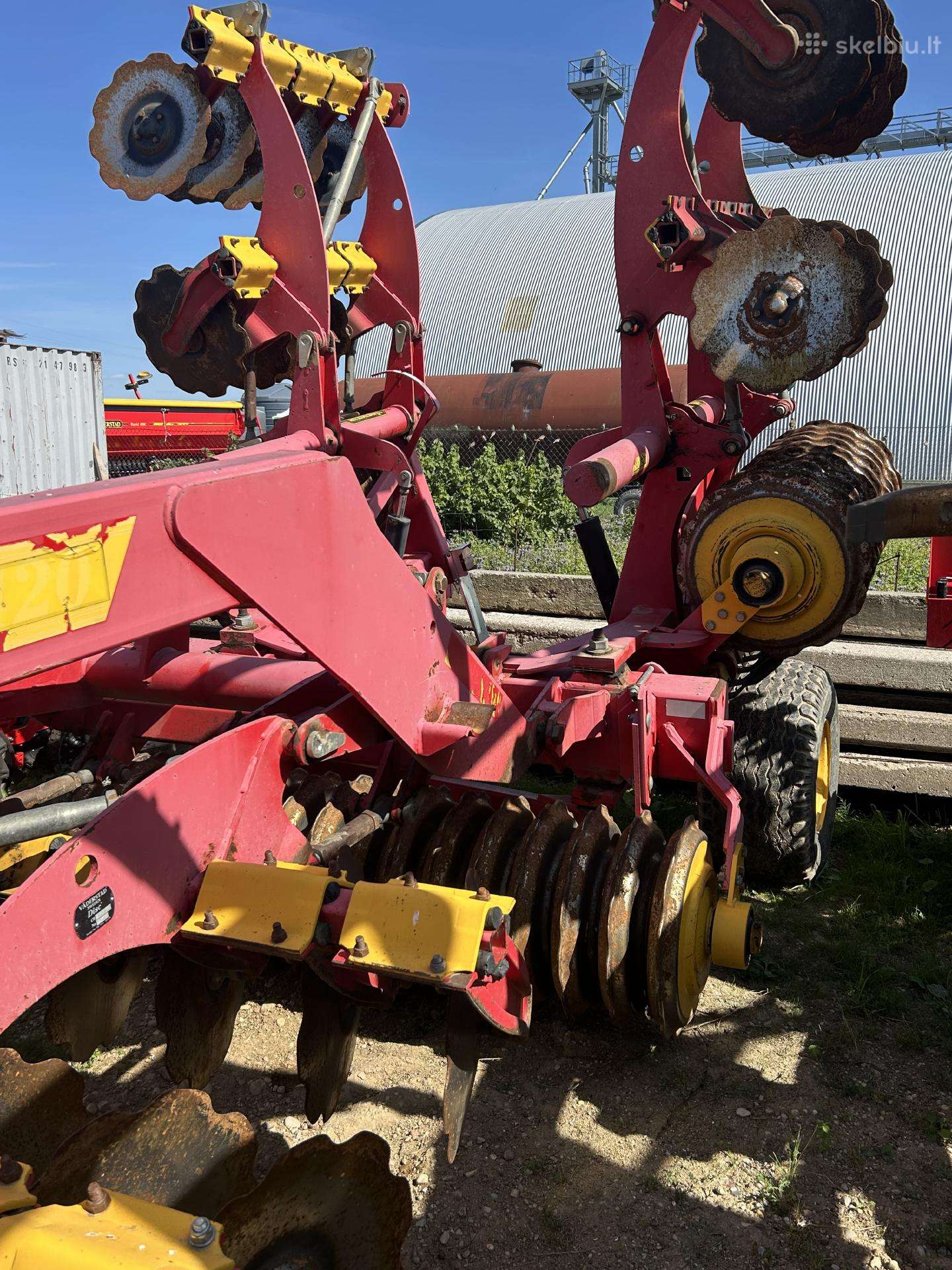 Vaderstad, scrapers, scrubbers