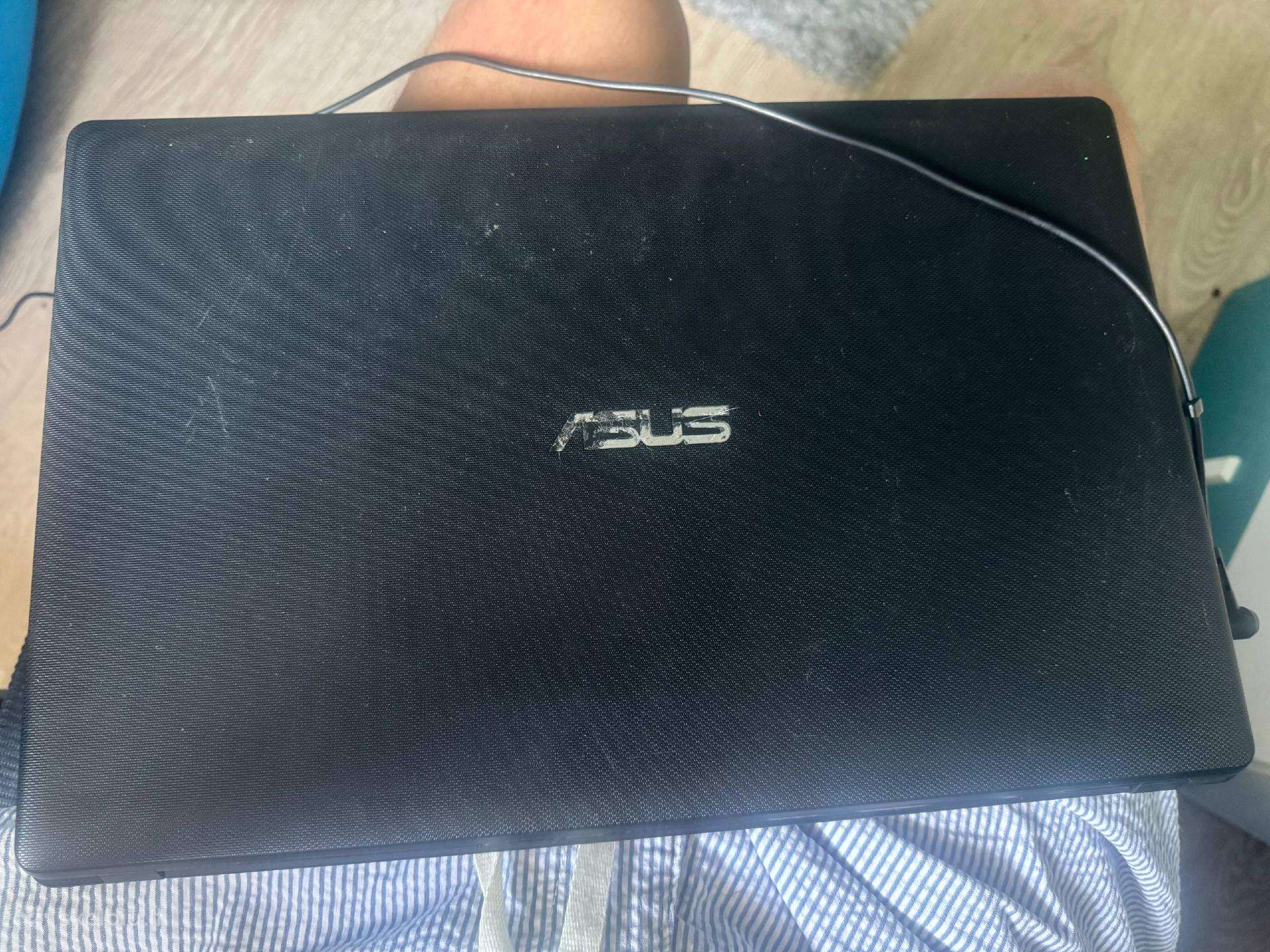 Nešiojamas kompiuteris asus