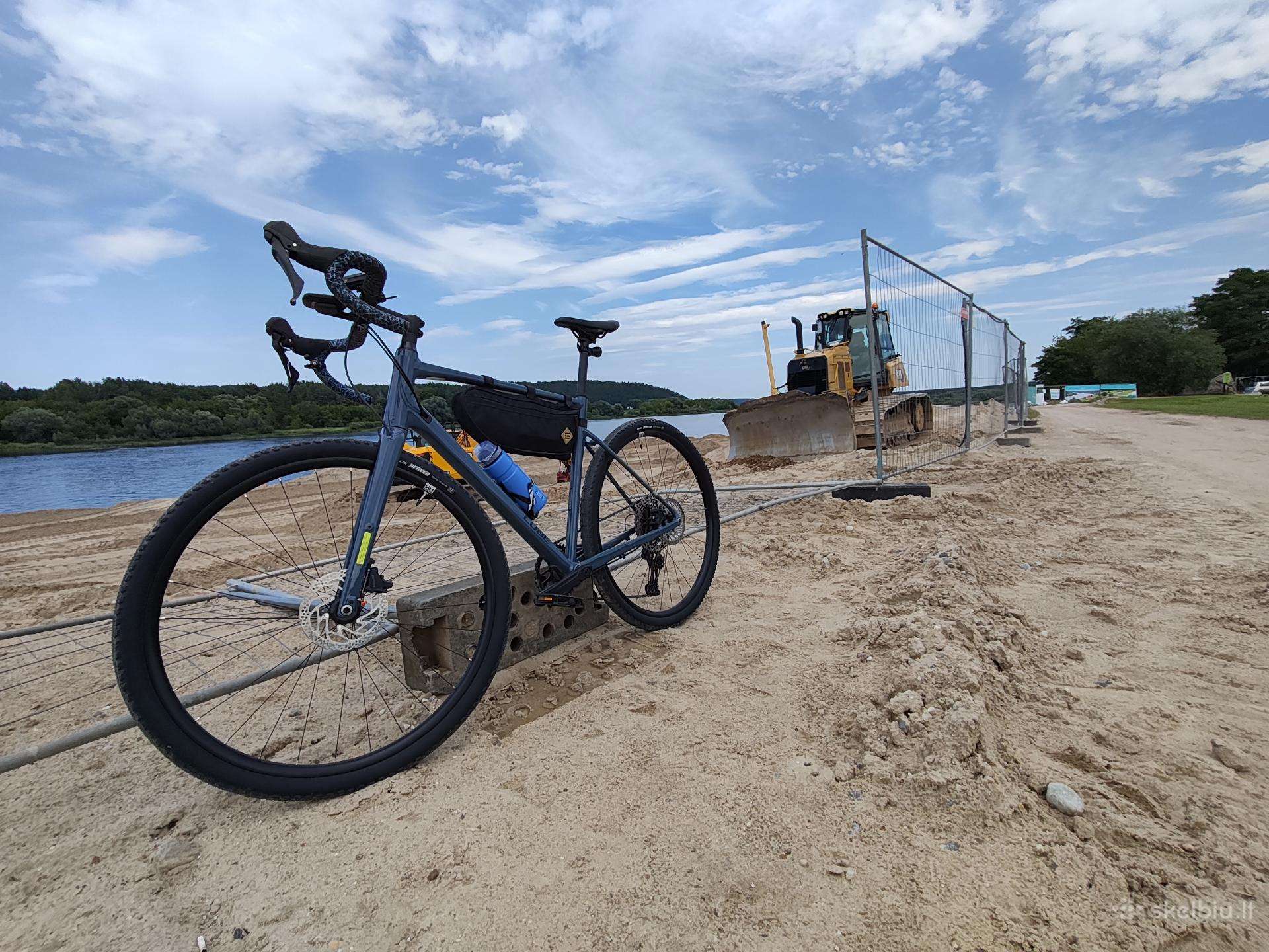 Cits velosipēds Cube 28″