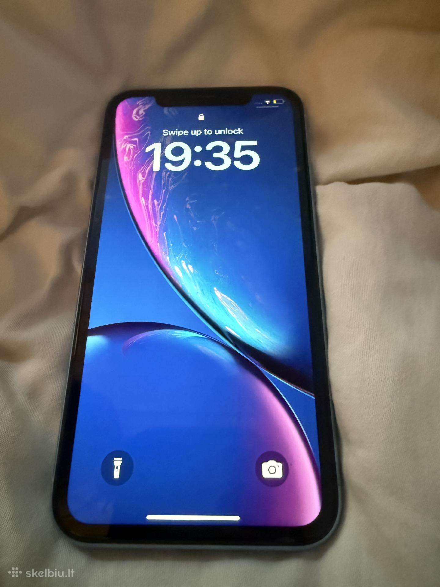 iPhone xr 64gb