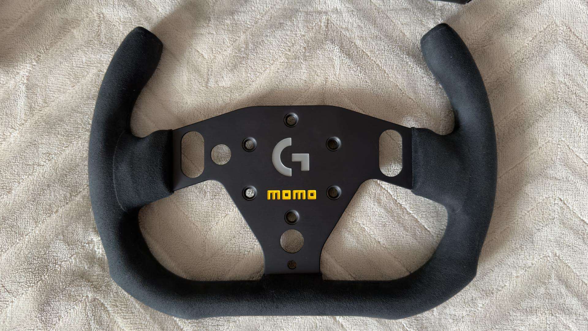 Momo Logitech G Sim GT-racer 290