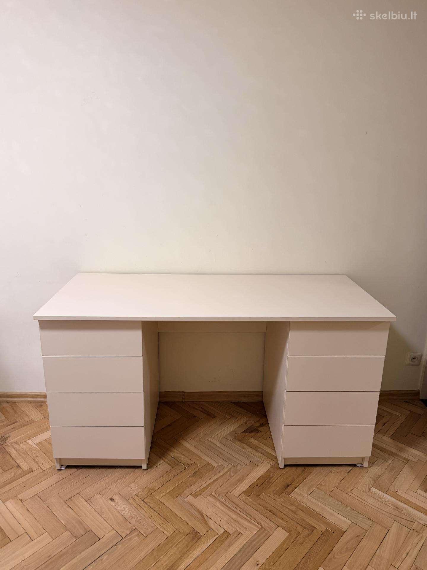 Rašomasis stalas
