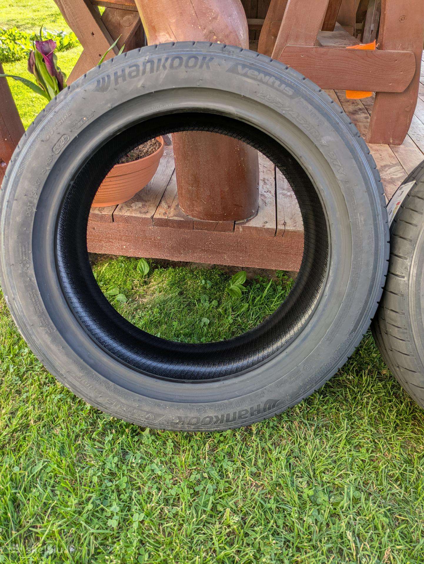 Hankook, summer 235/45 R17