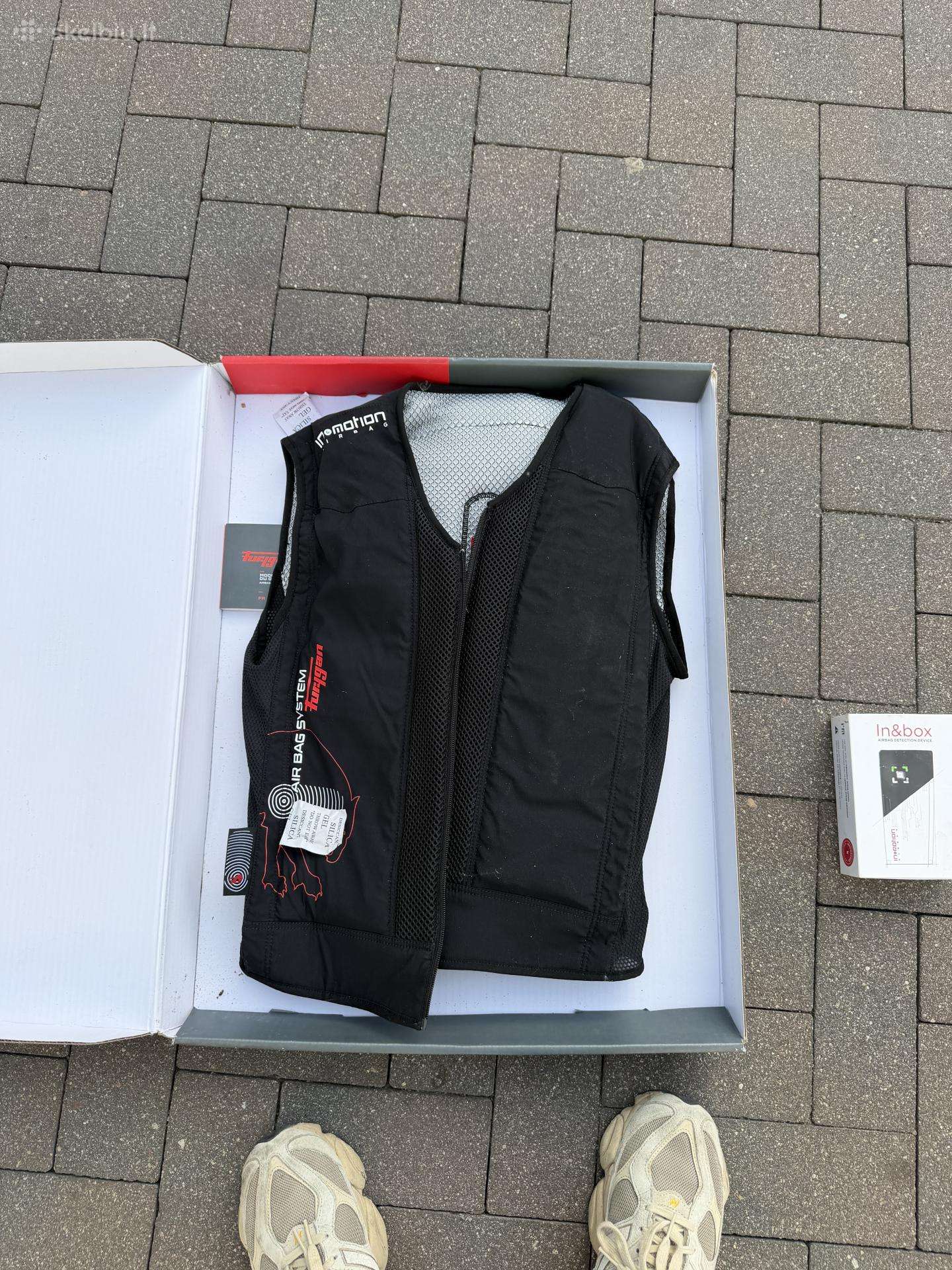 Motociklininko airbag