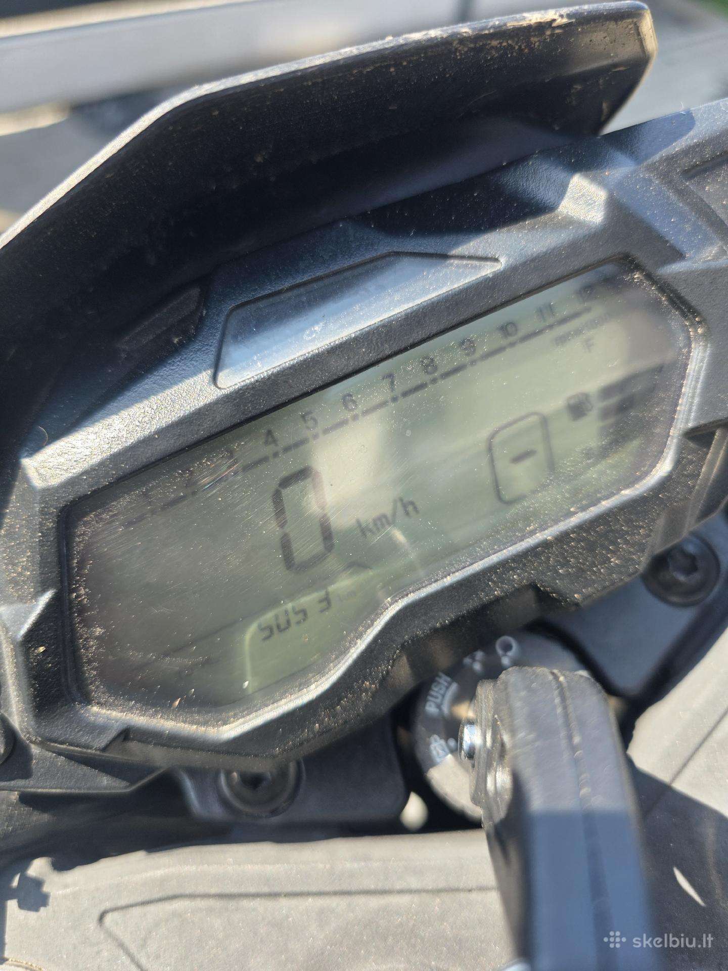 Benelli 125, street / classic