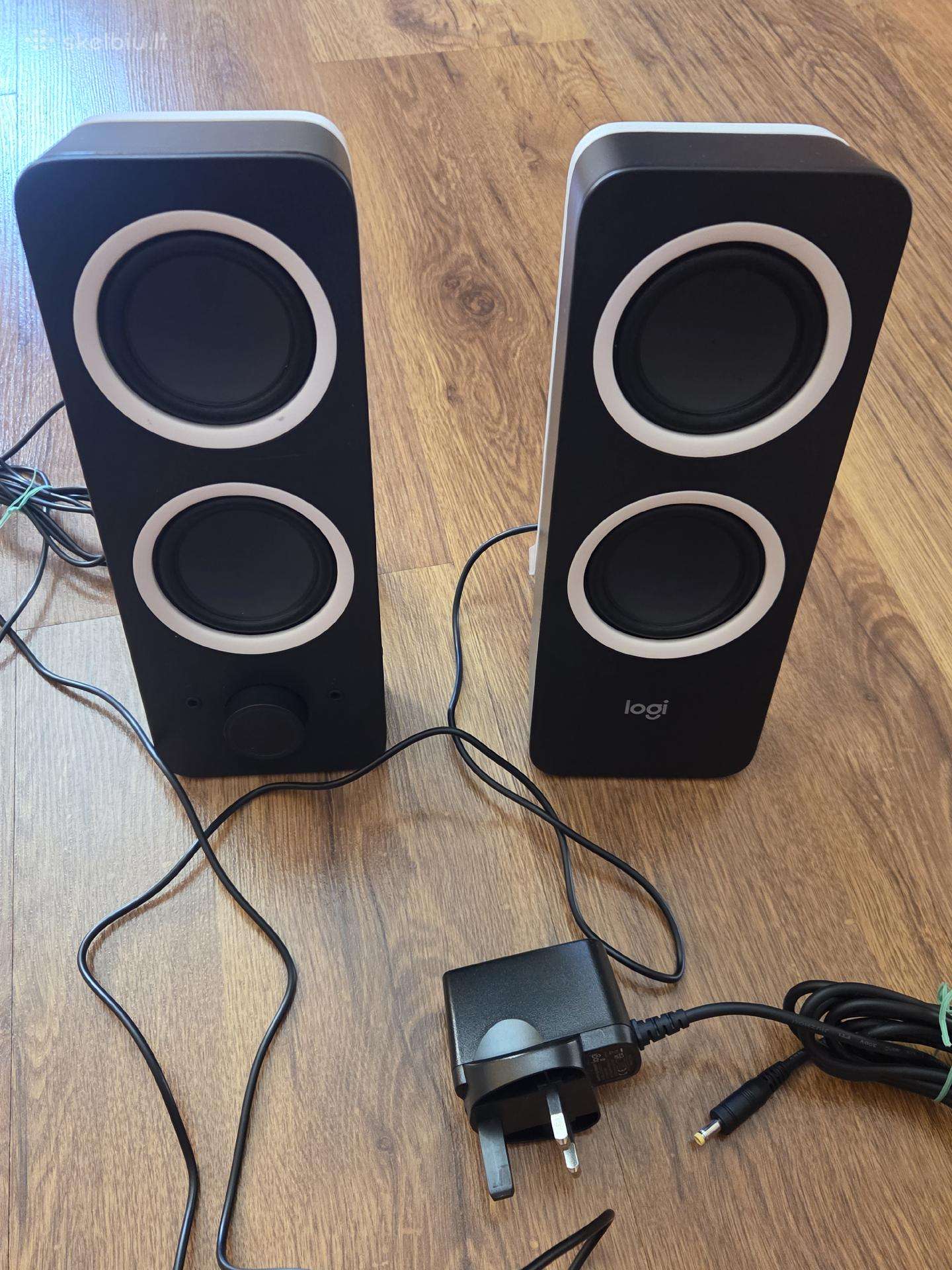 Logitech Z200 multimedijos kompiuterinės kolonėlės