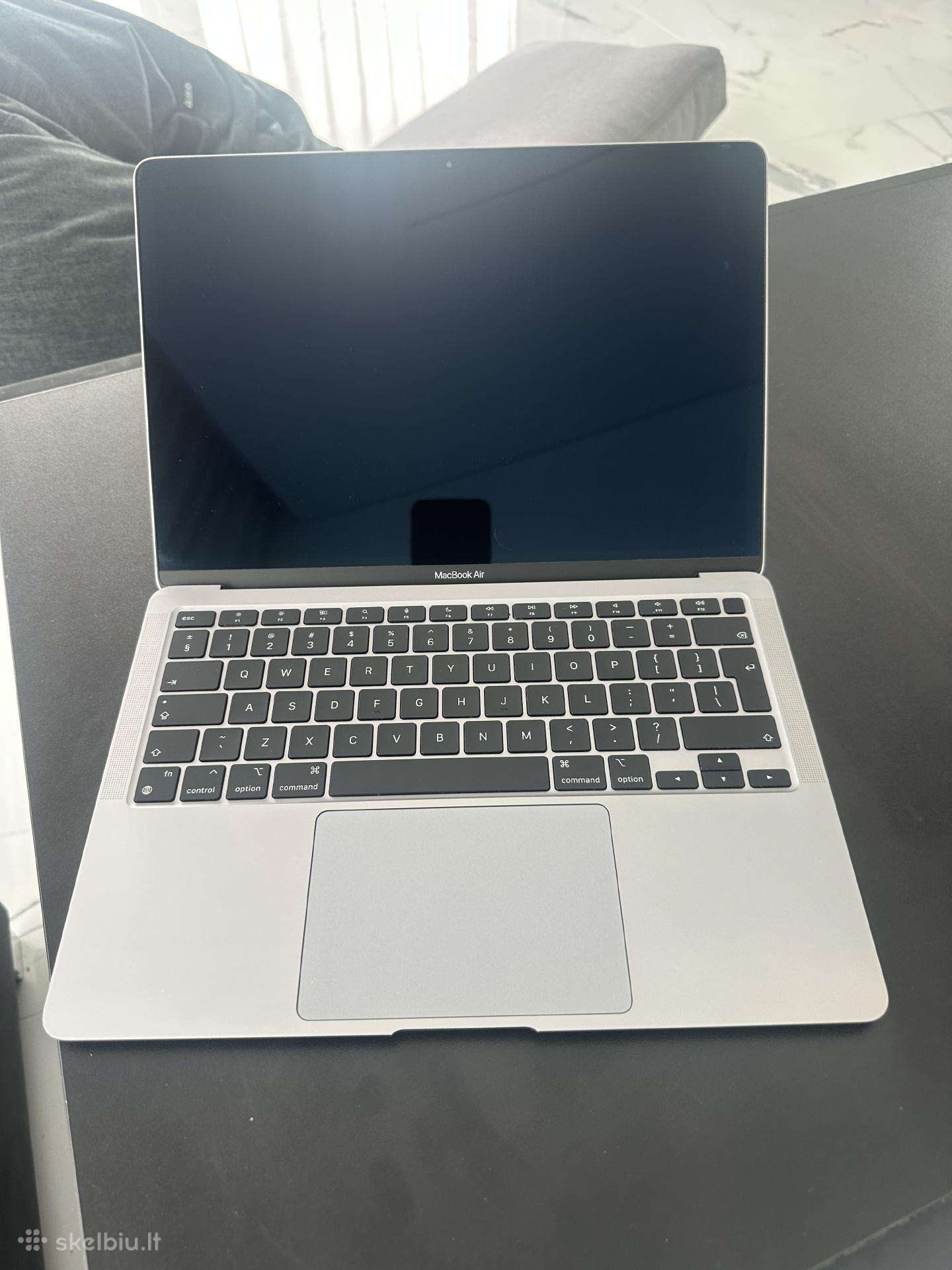 MacBook air i7/16/256