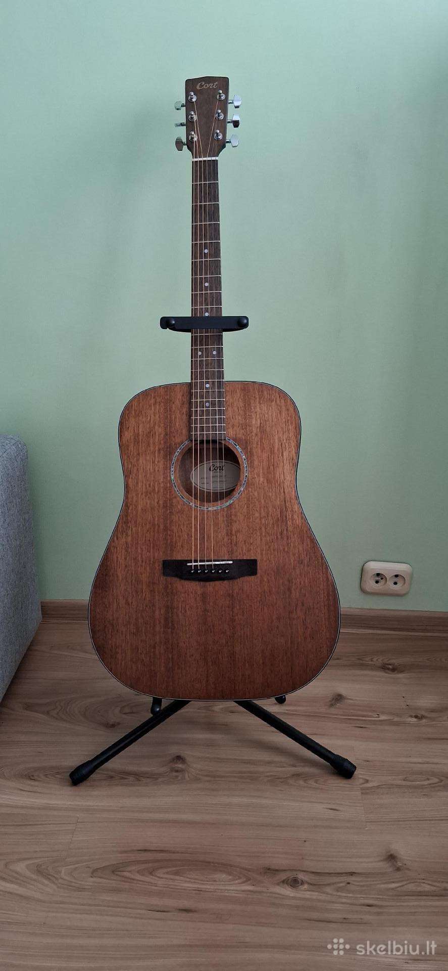 Cort Earth60m akustinė gitara – beveik nauja