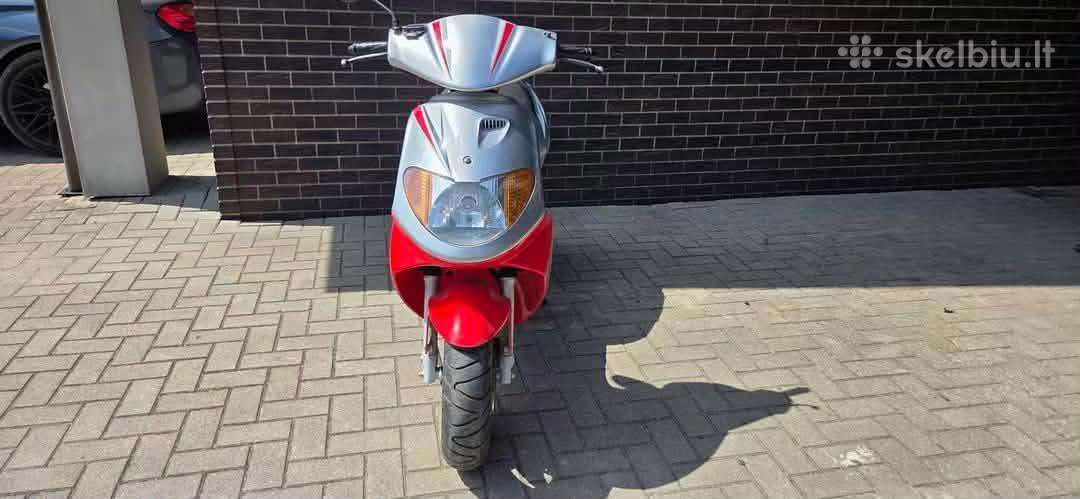 Daelim S-five 50cc, scooters / mopeds