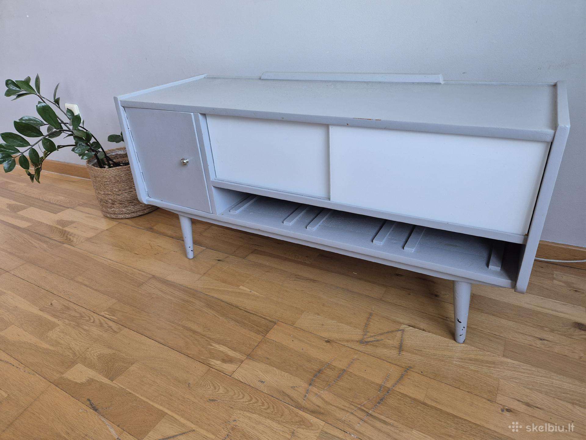TV staliukas