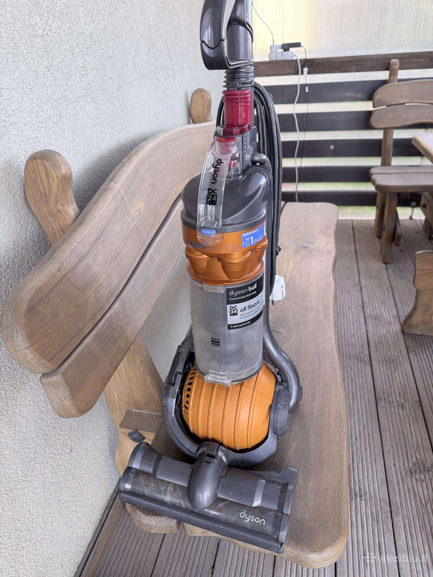 Dyson siurbliai
