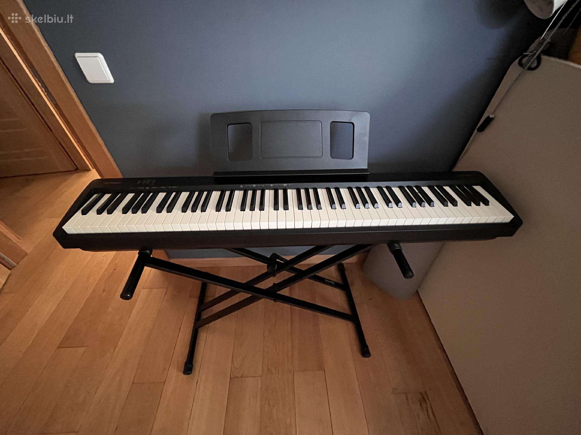 Pianinas Roland fp10