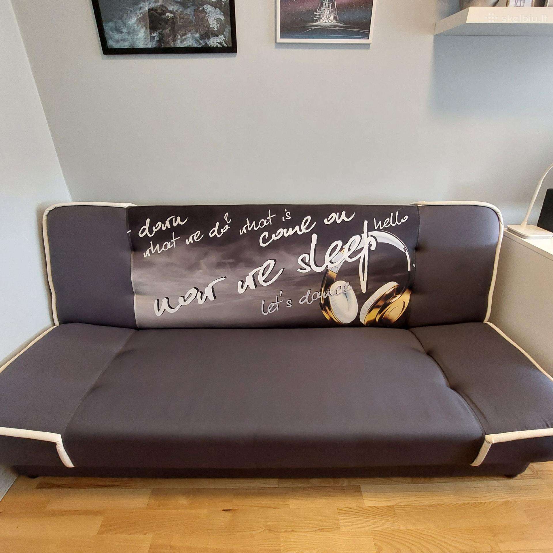Sofa/ lova