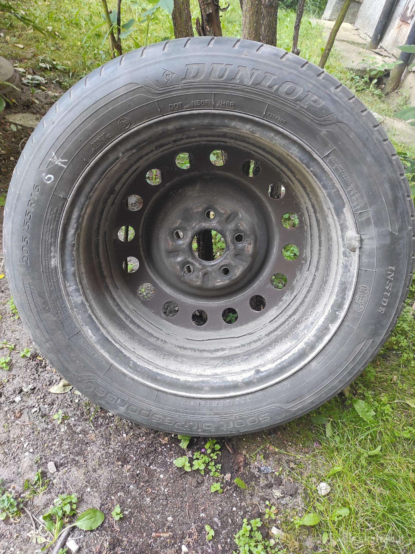 Dunlop vasarinės 205/55 R16 su ratlankiais – 4 vnt