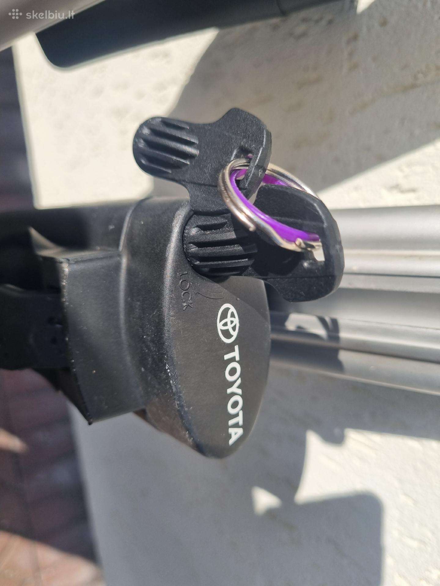 Originalūs Rav4 Toyota stogo bagažinės skersiniai