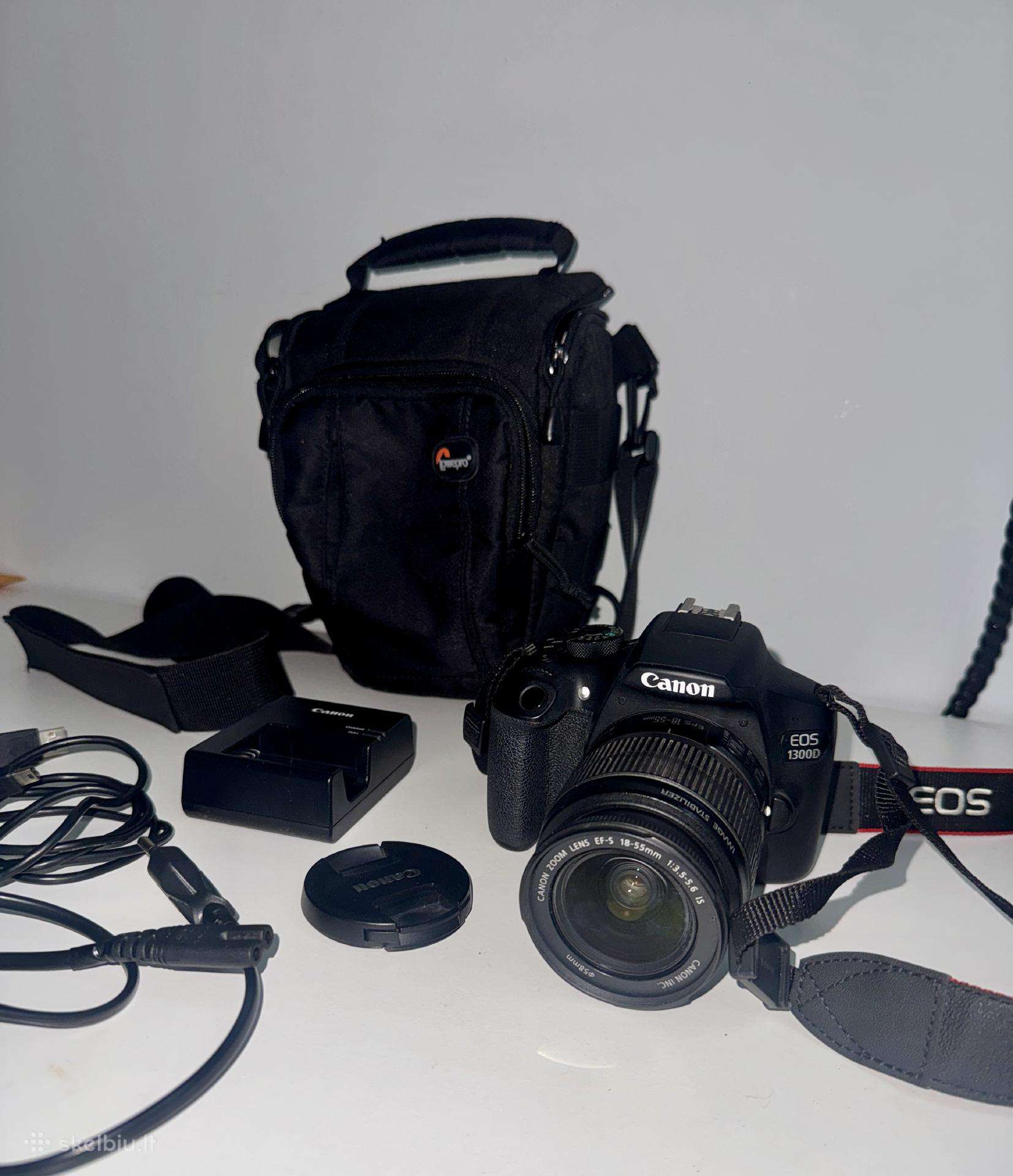 Canon EOS 1300d fotoaparatas su priedais