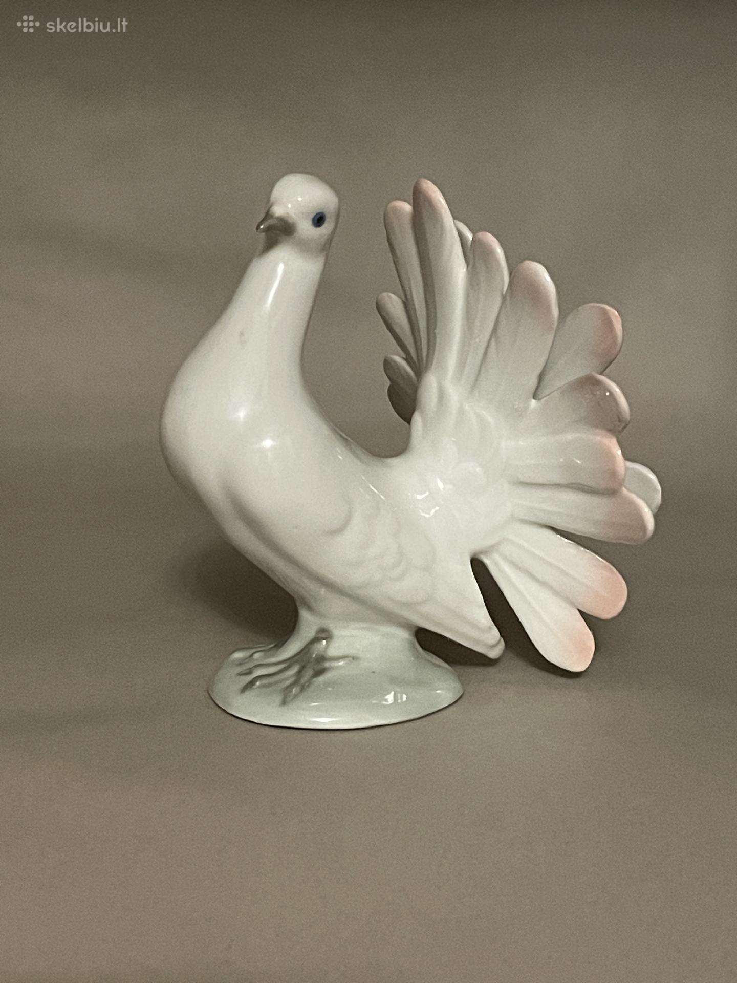 Porcelianinės balandžių statulėlės Gdr, Lladro