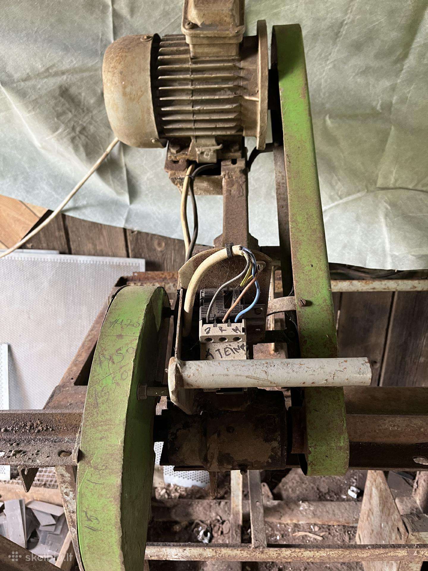 Metalo skersavimo stakles