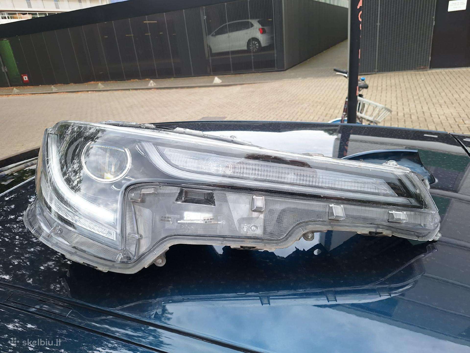 Toyota Corolla E21 / E210 dešinys Full LED žibinta