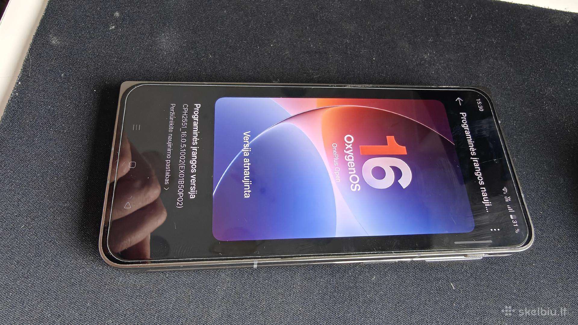 Oneplus open su defektu