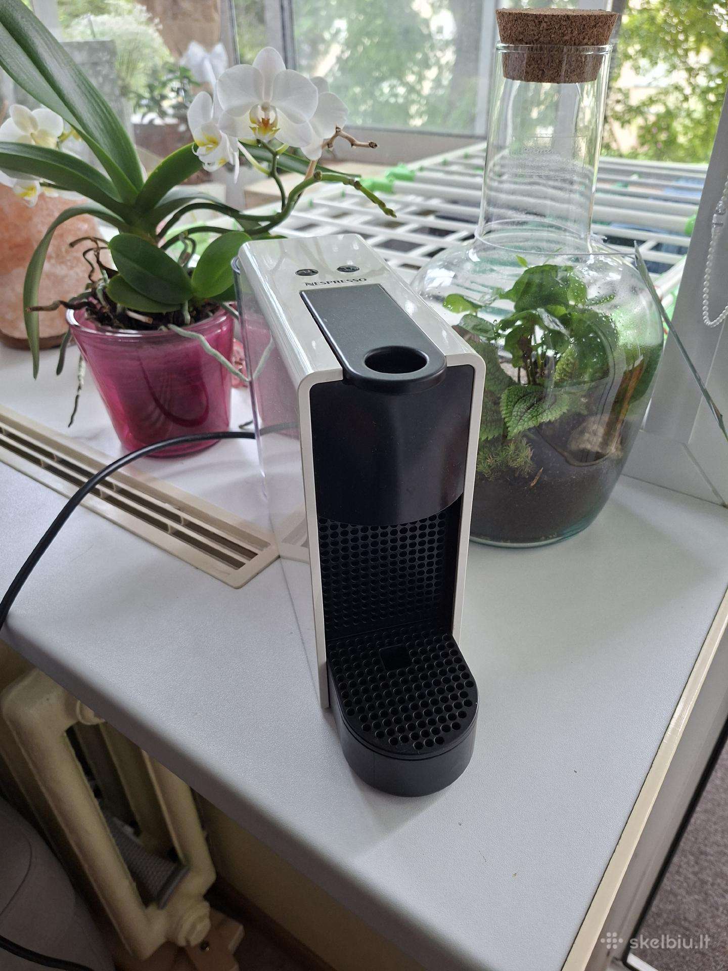 Kavos aparatas Nespresso Essenzo Mini