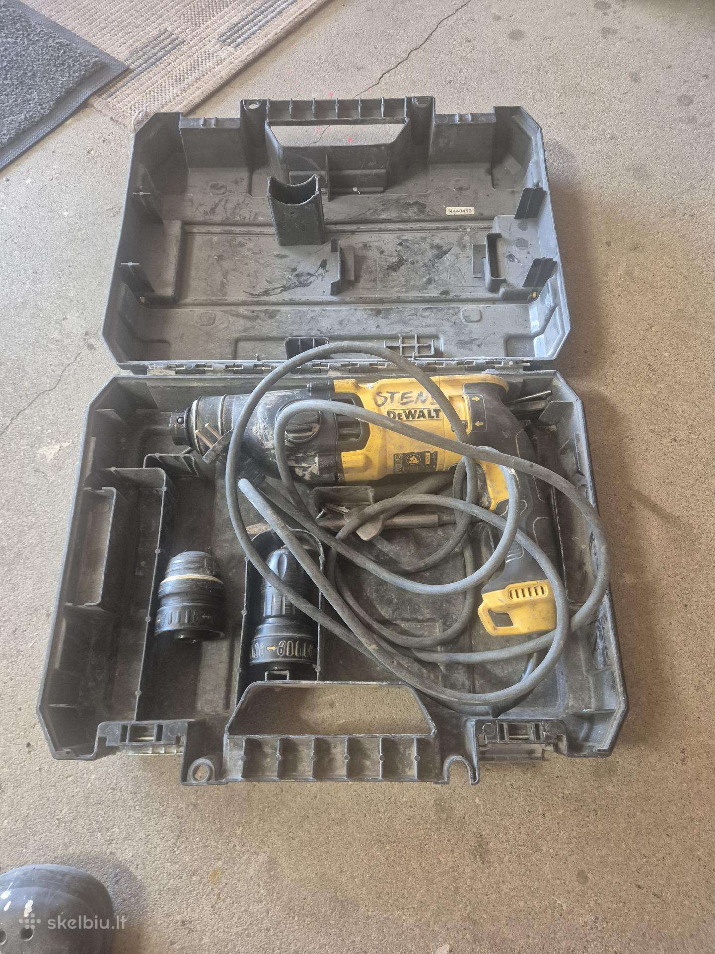 Dewalt