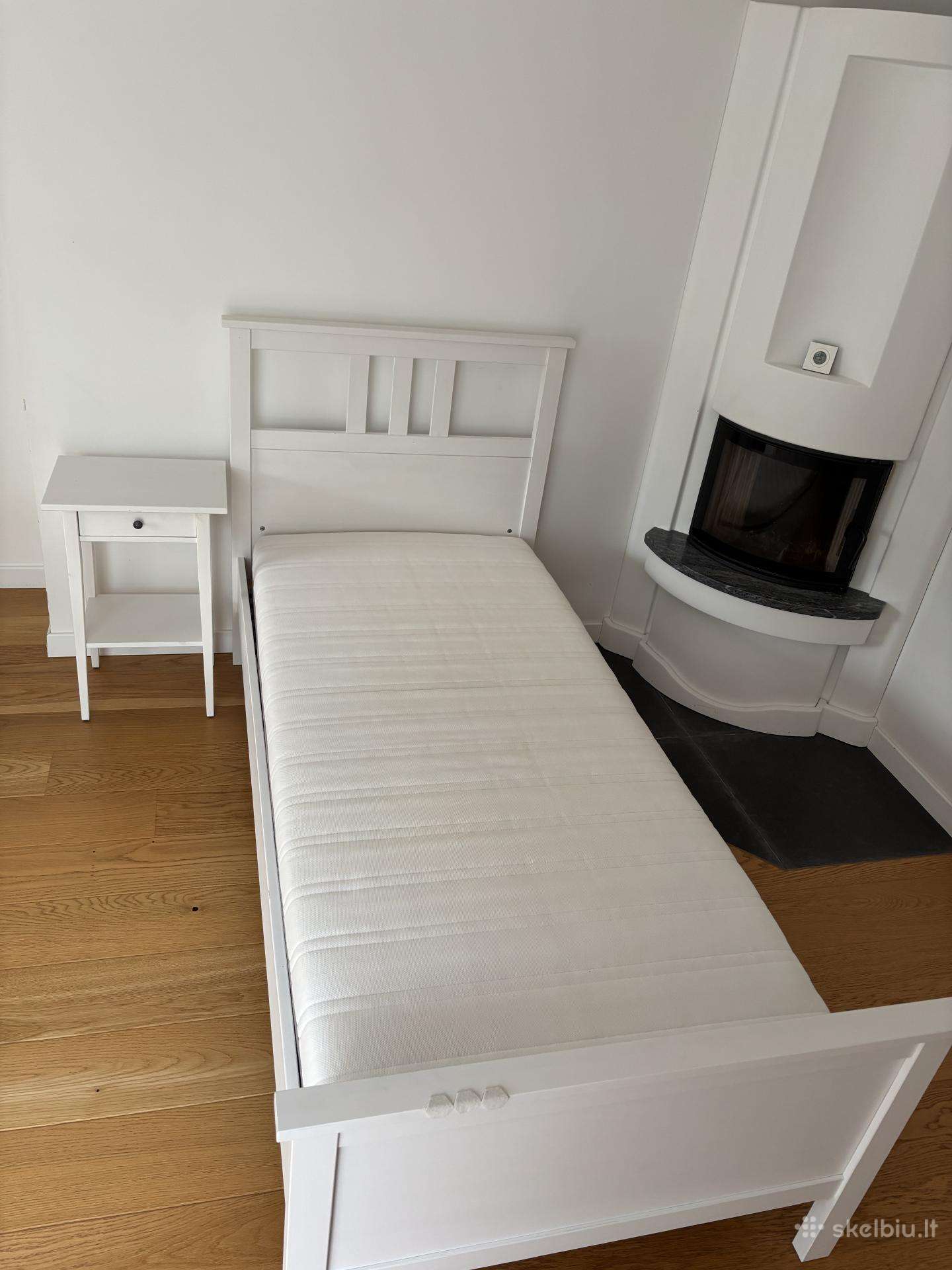 Ikea Hemnes lova 200 x 90 su čiužiniu ir komoda