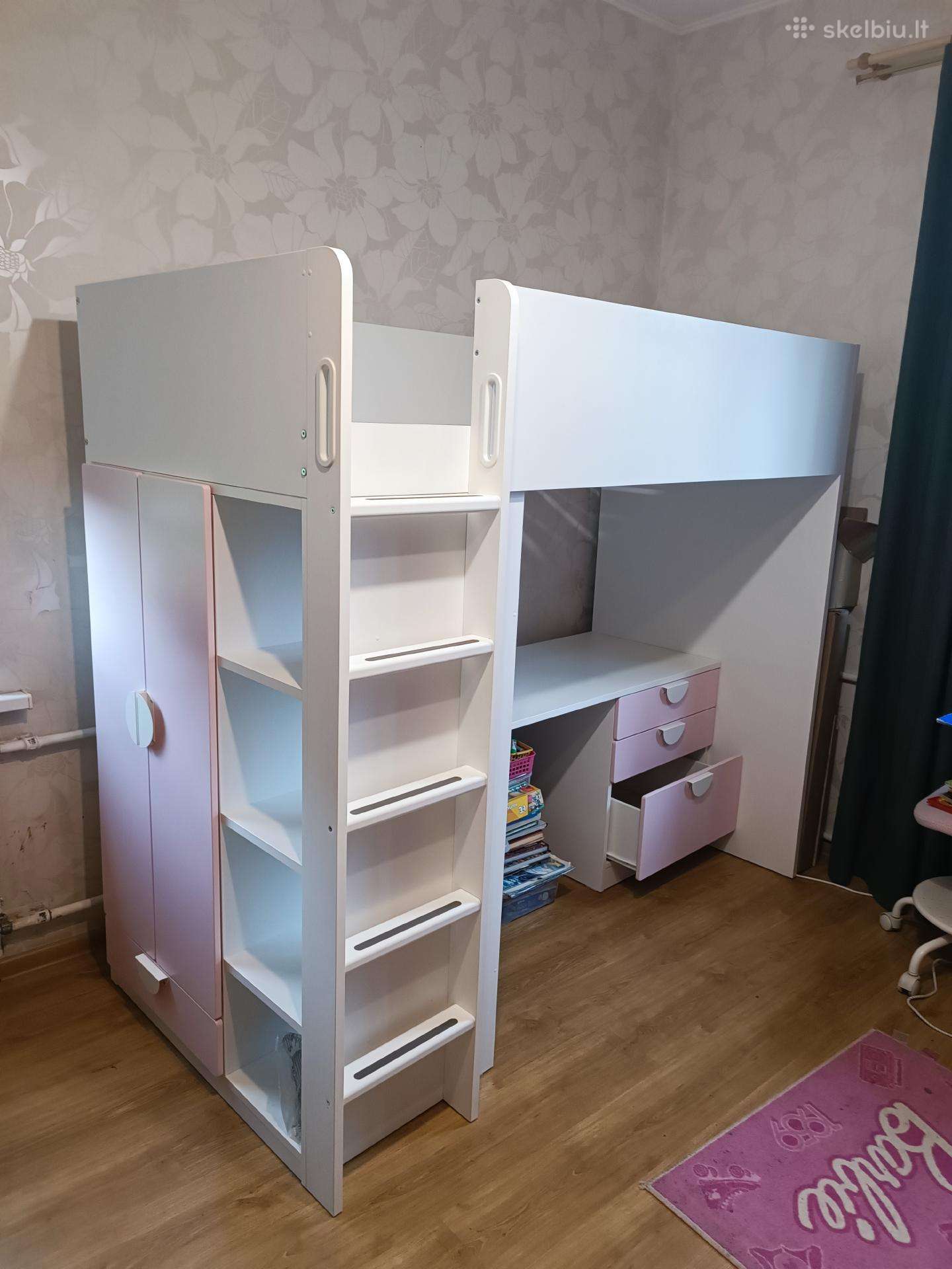 Ikea smastad baldu komplekas