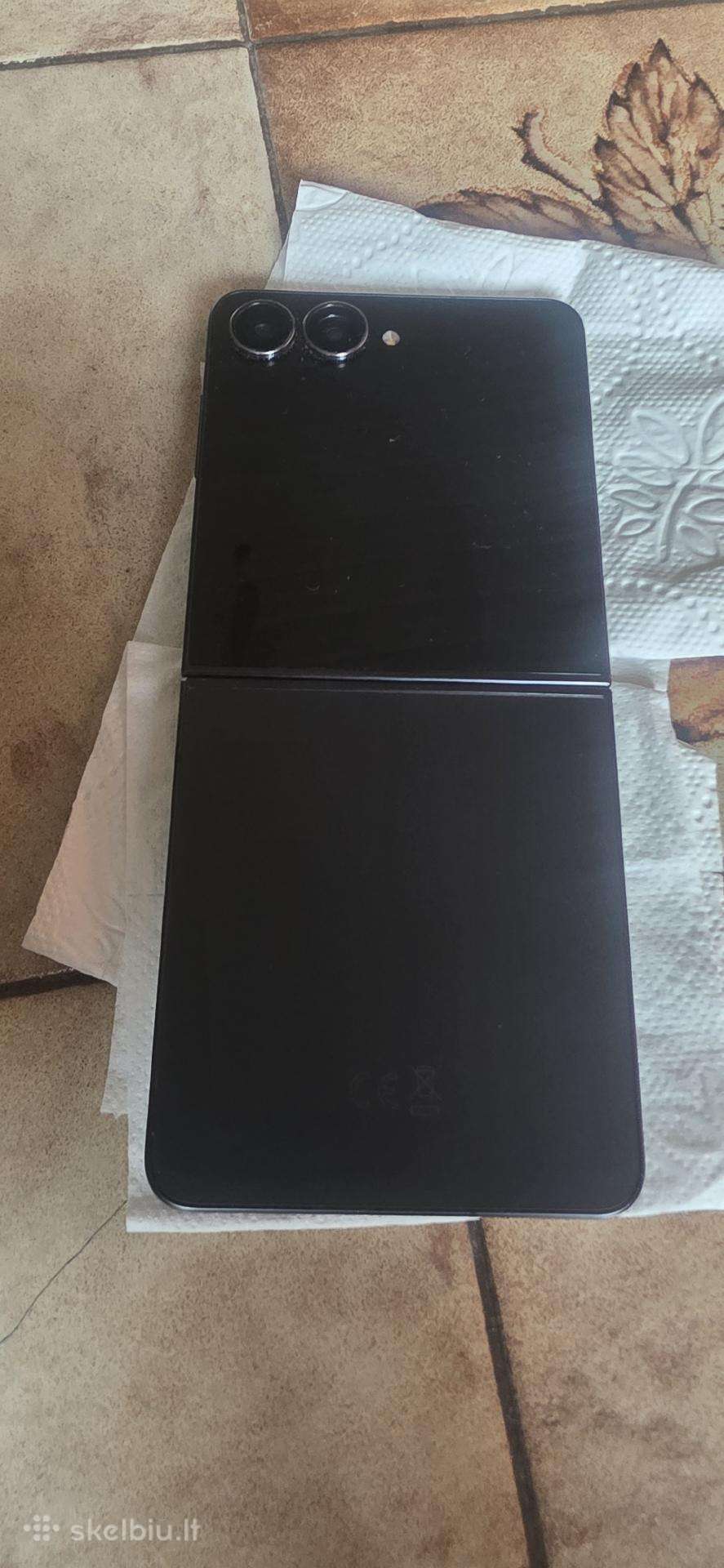 Samsung Galaxy Z Flip 7
