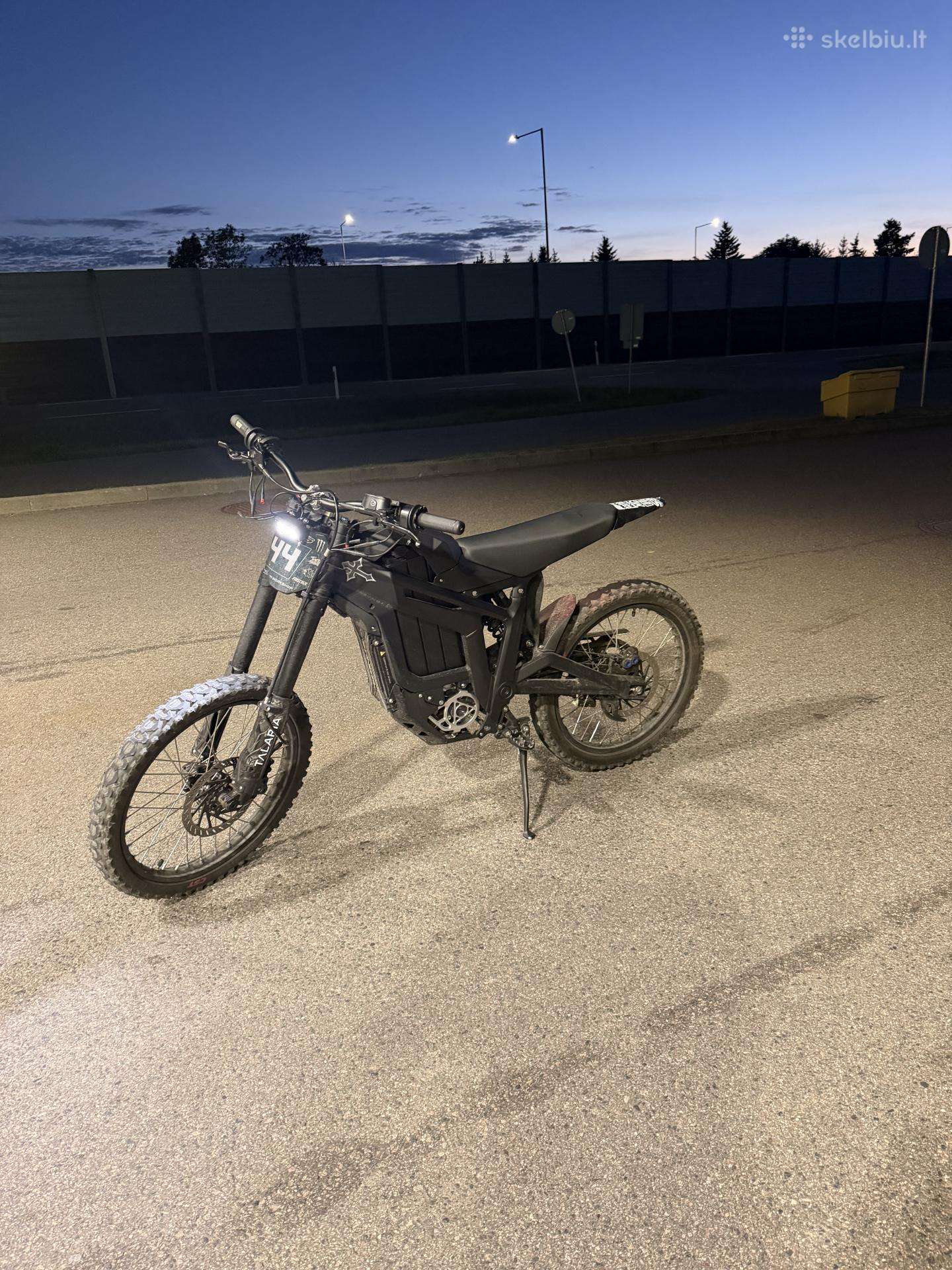 Parduodamas E-moto talaria mx5