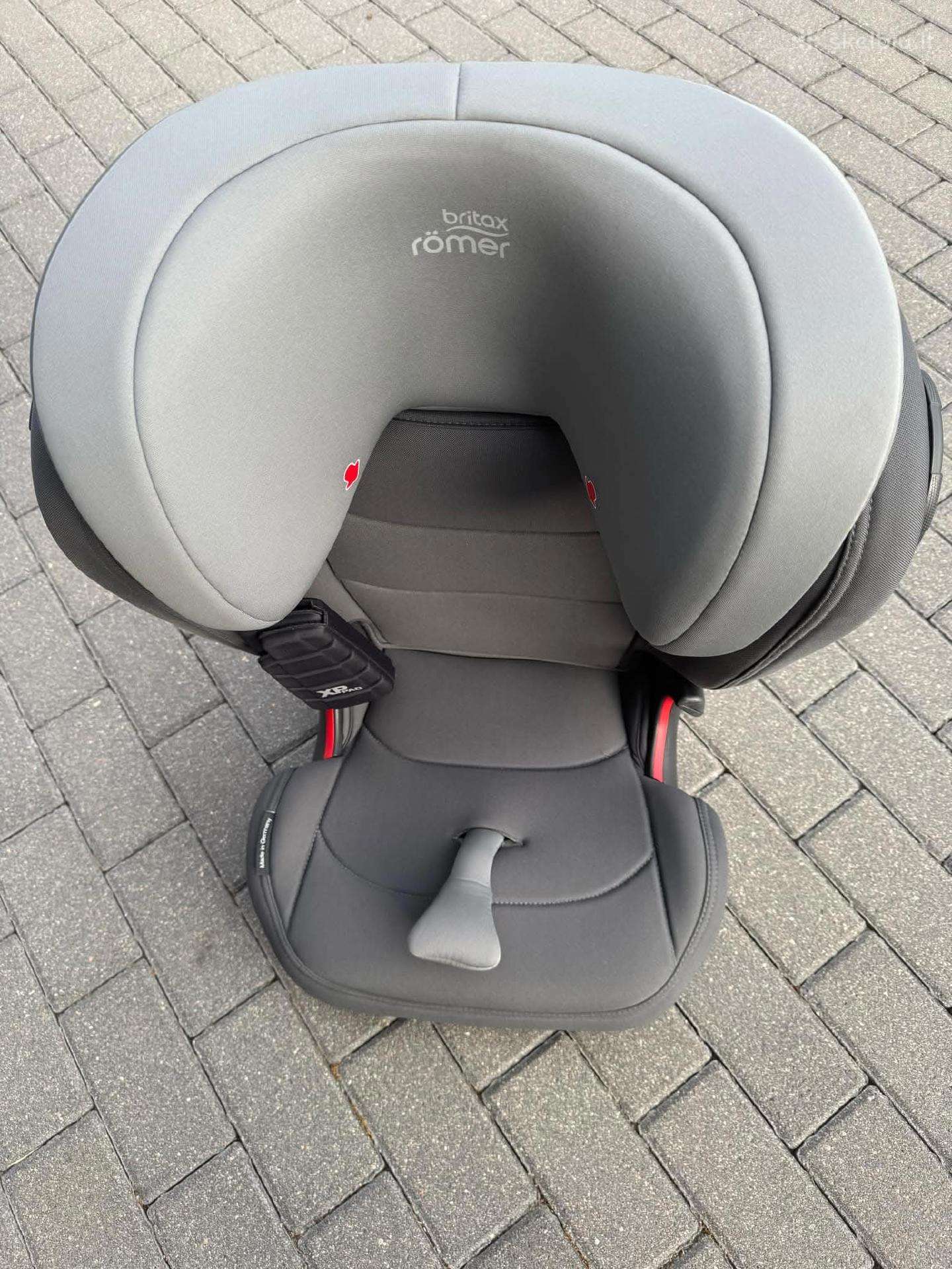 Vaikiška automobilio kėdutė (15-36kg)
