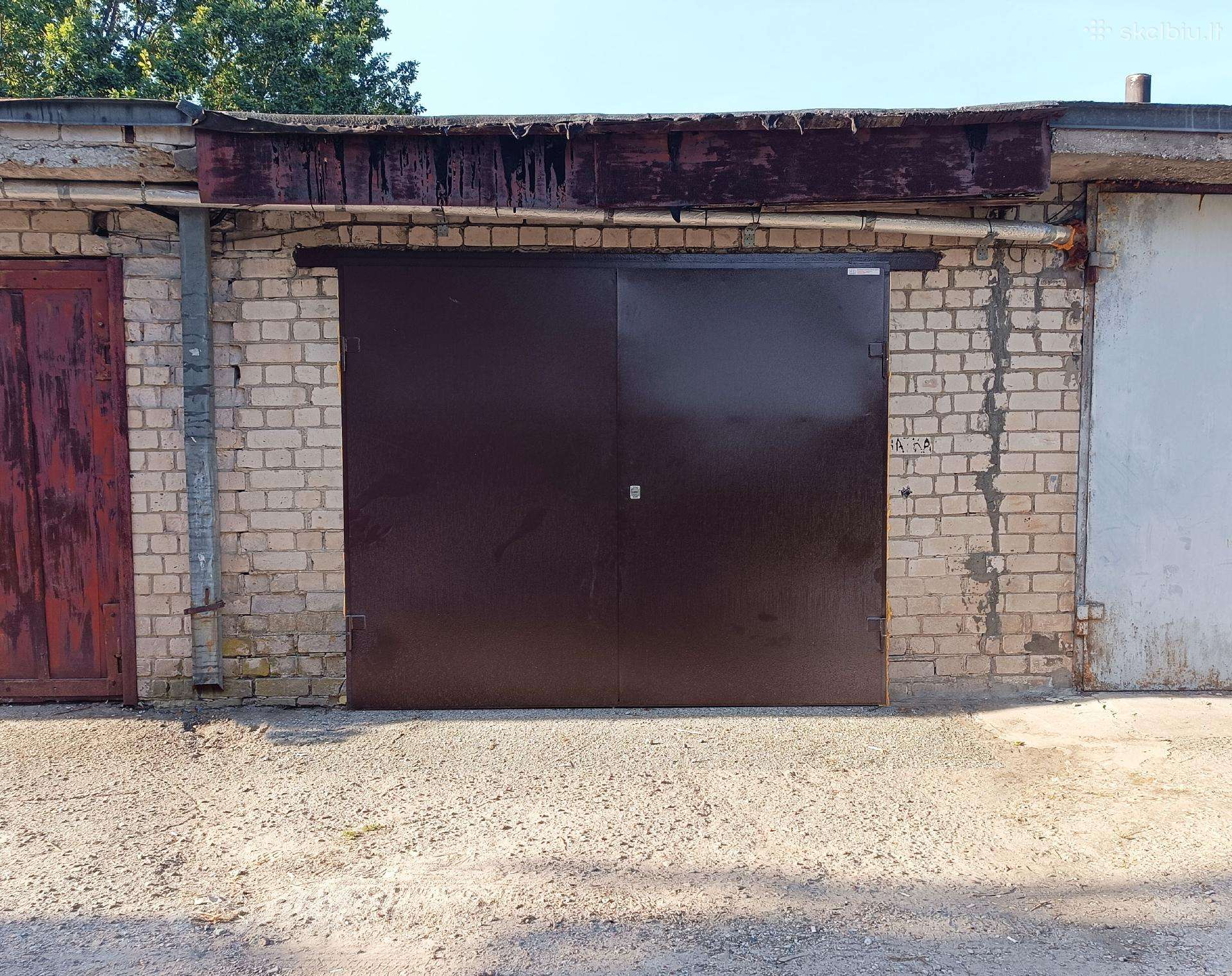 Didelis, tvarkingas garažas K. Baršausko g.