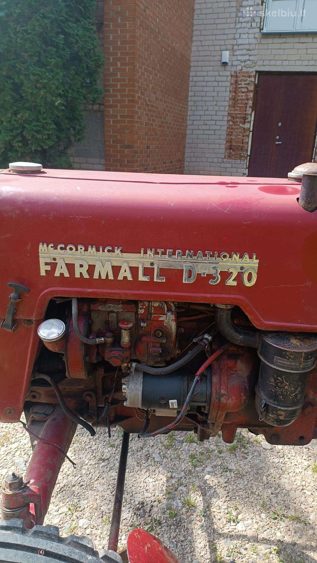 Internacional 320, traktoriai