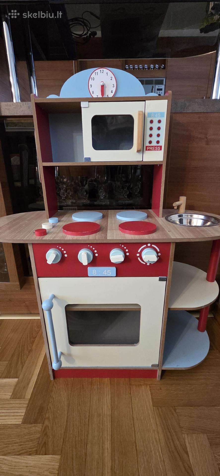 Medinė virtuvėlė
