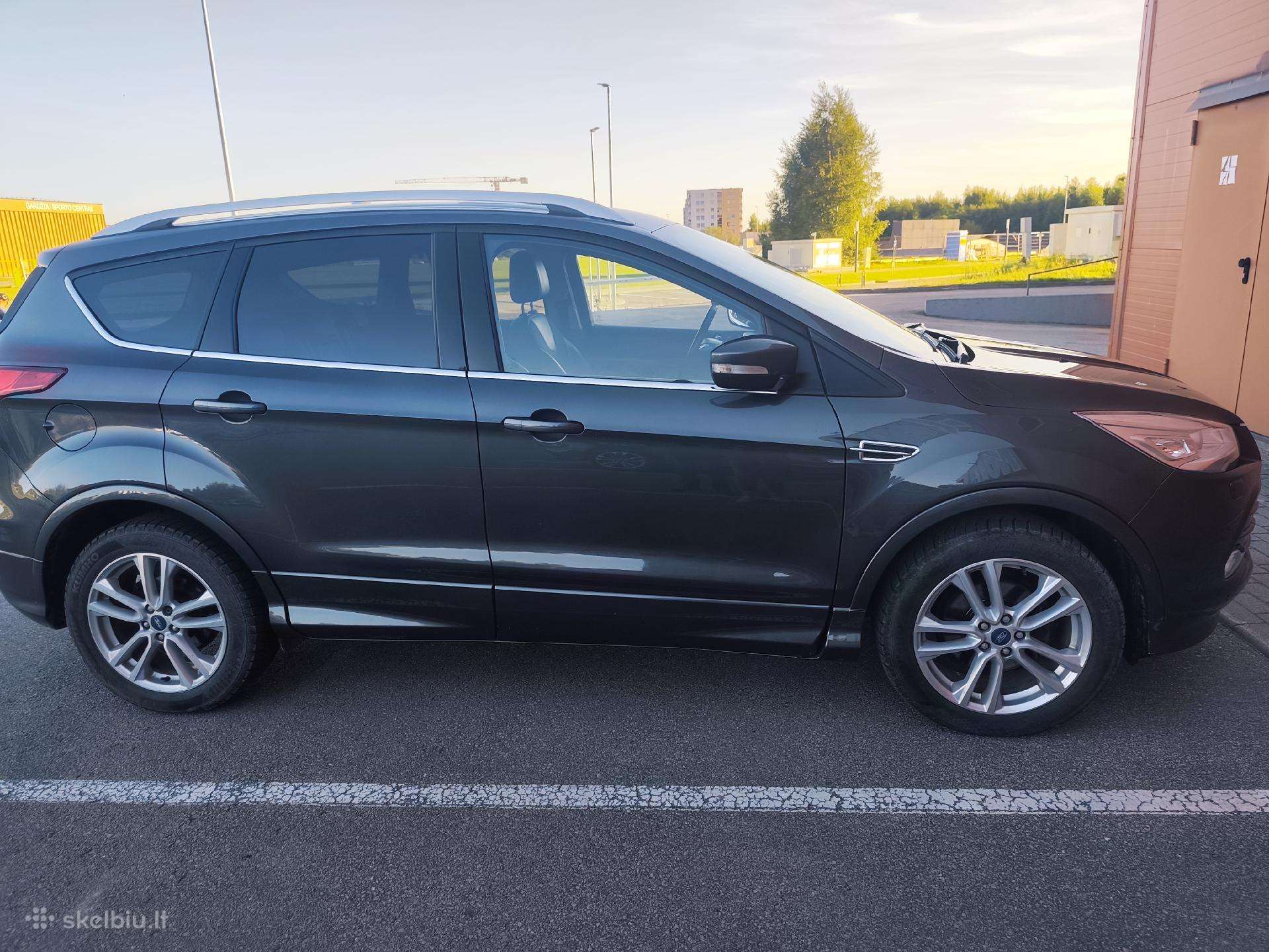 Parduodu gausios komplektacijos Ford Kuga