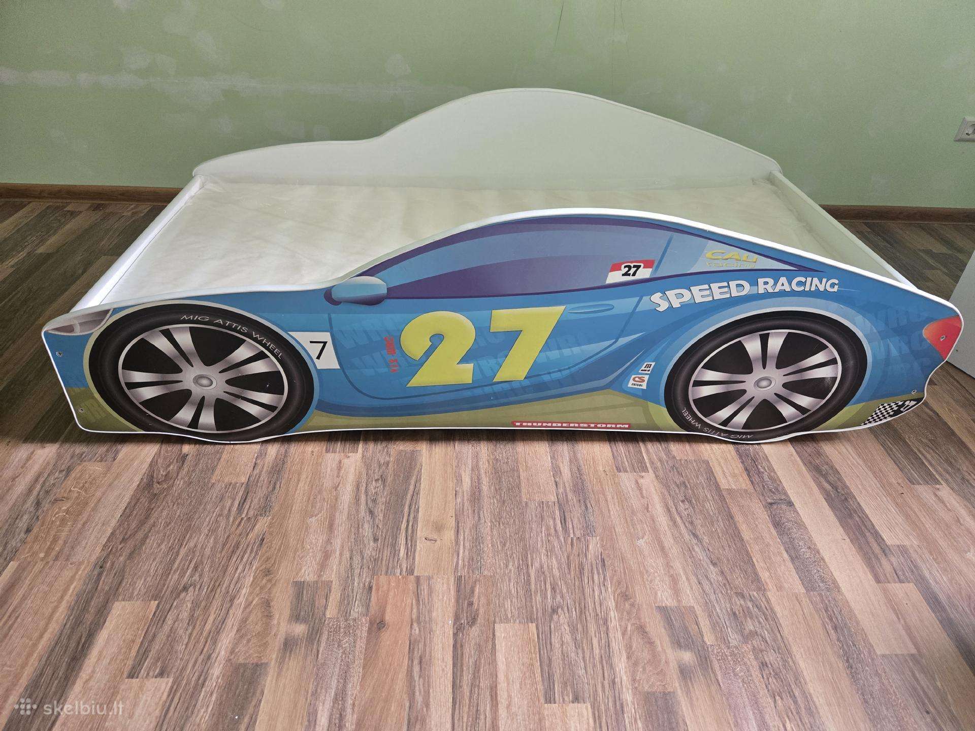 Vaikiska lova automobilis