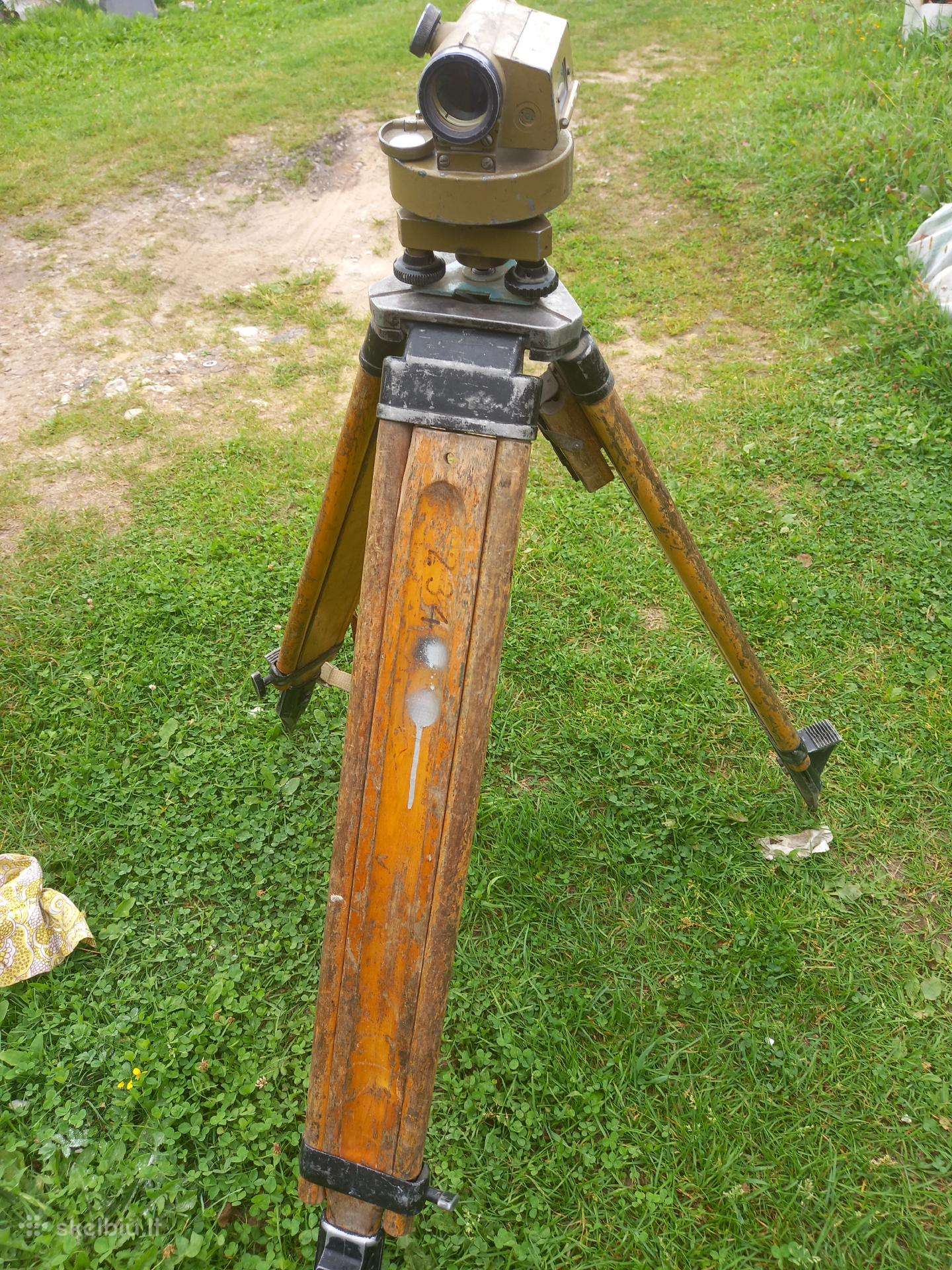 Nivelyras su kojom, aukščiams ir kampams nustatyti