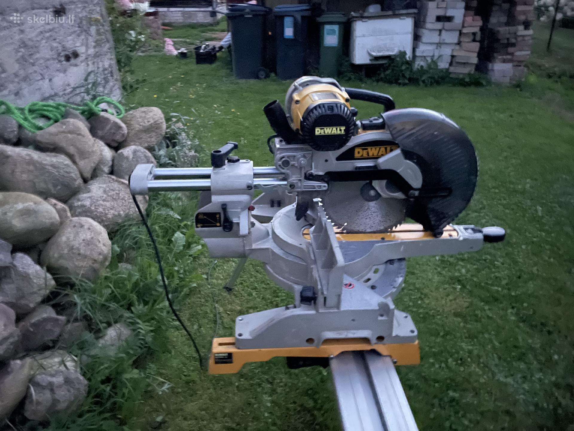 Dewalt De717xps skersavimo staklės su stalu