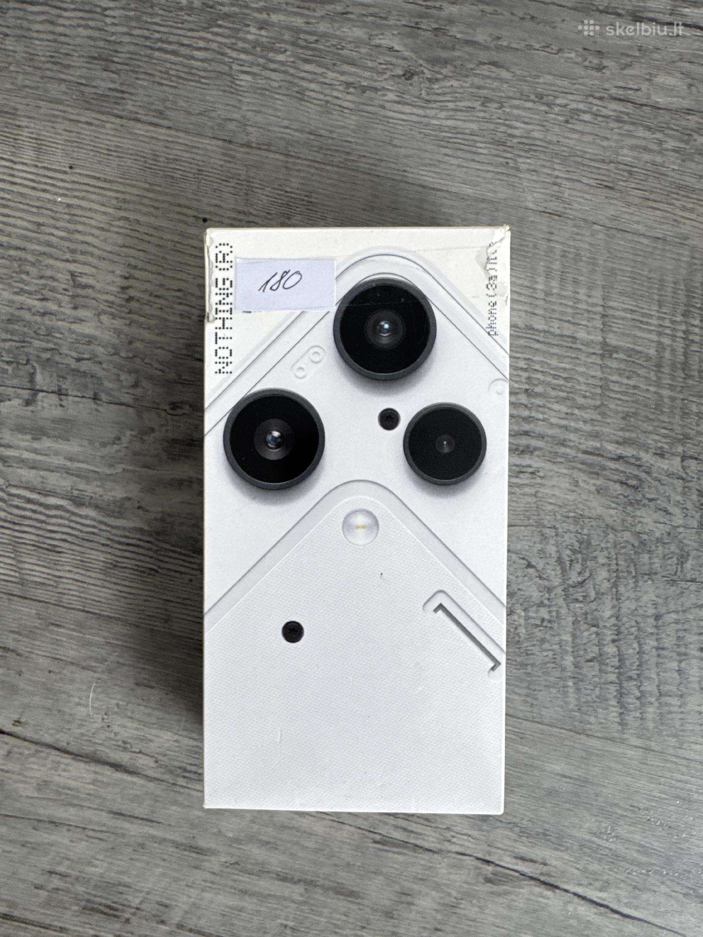 Parduodamas nenaudotas “Nothing Phone (3a) Lite
