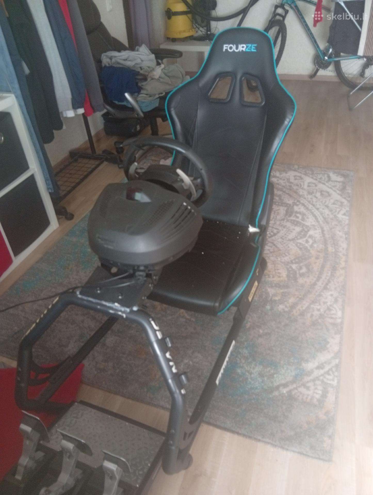 Thrustmaster t300 +Tlcm pedalsi
