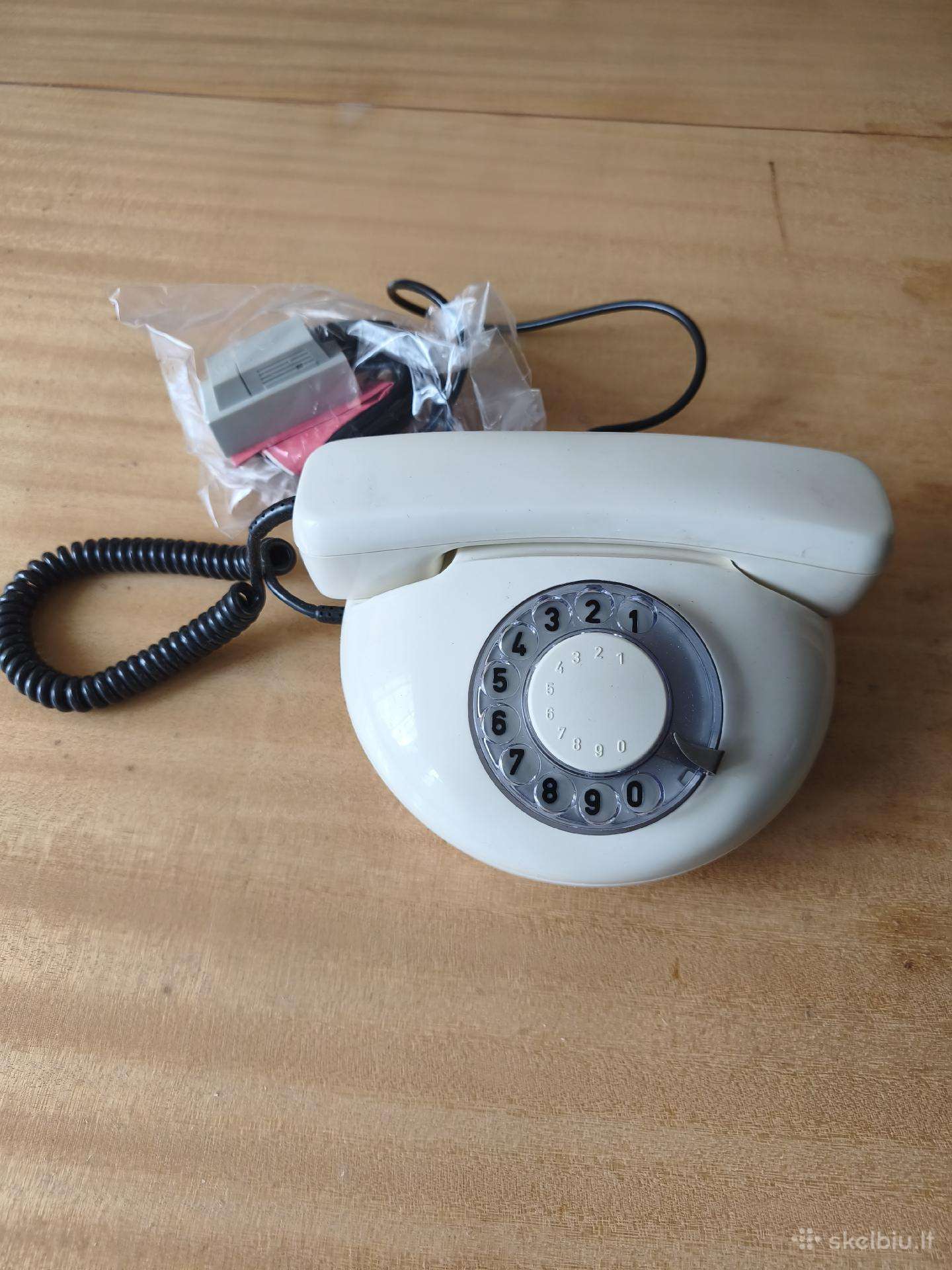 Vintažinis diskinis telefonas Tesla