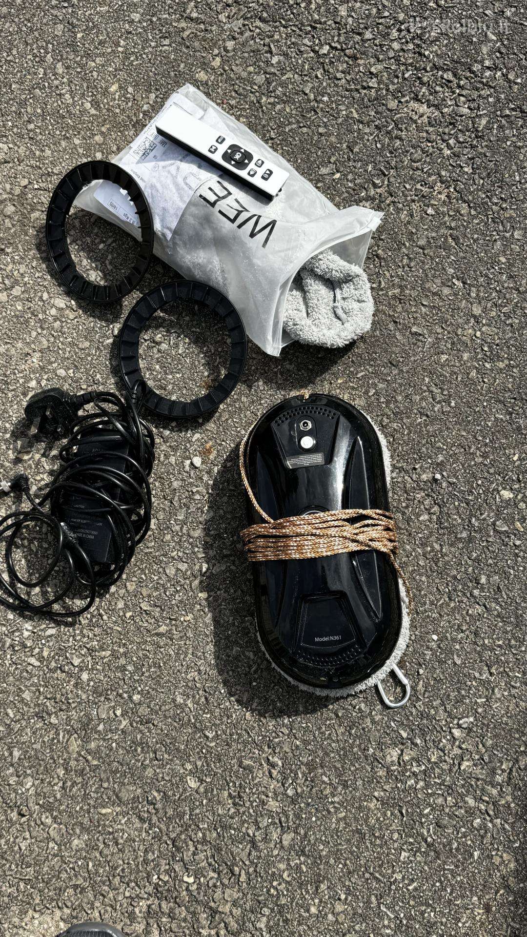 Parduodamas langų valymo robotas