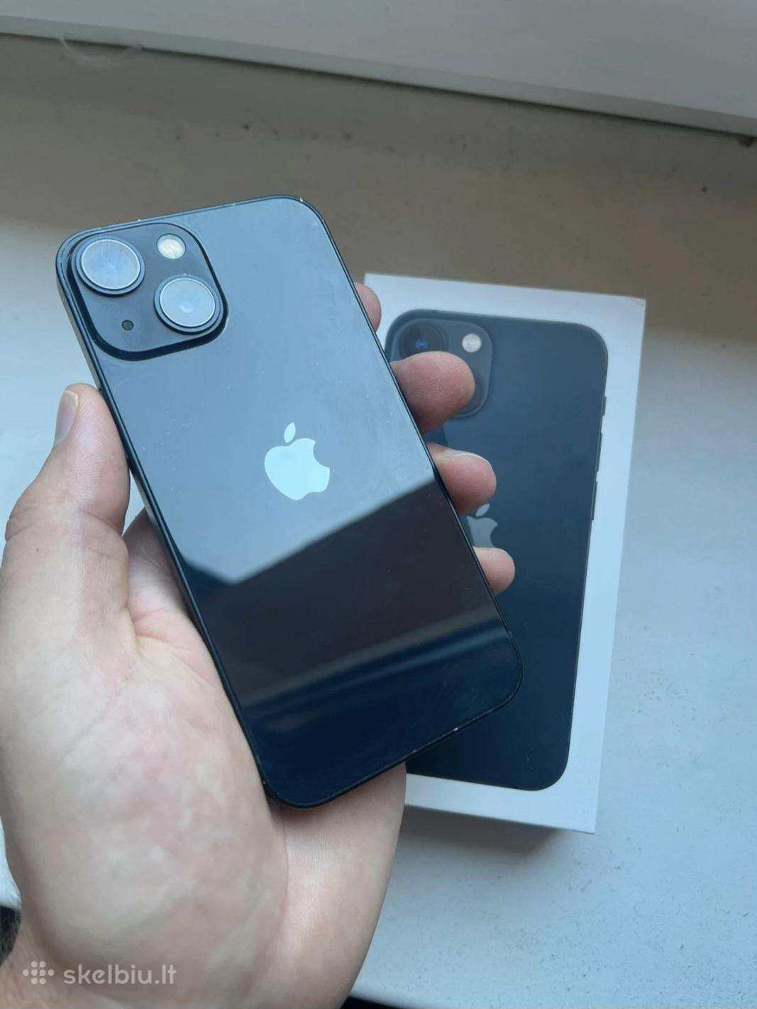 iPhone 13 mini