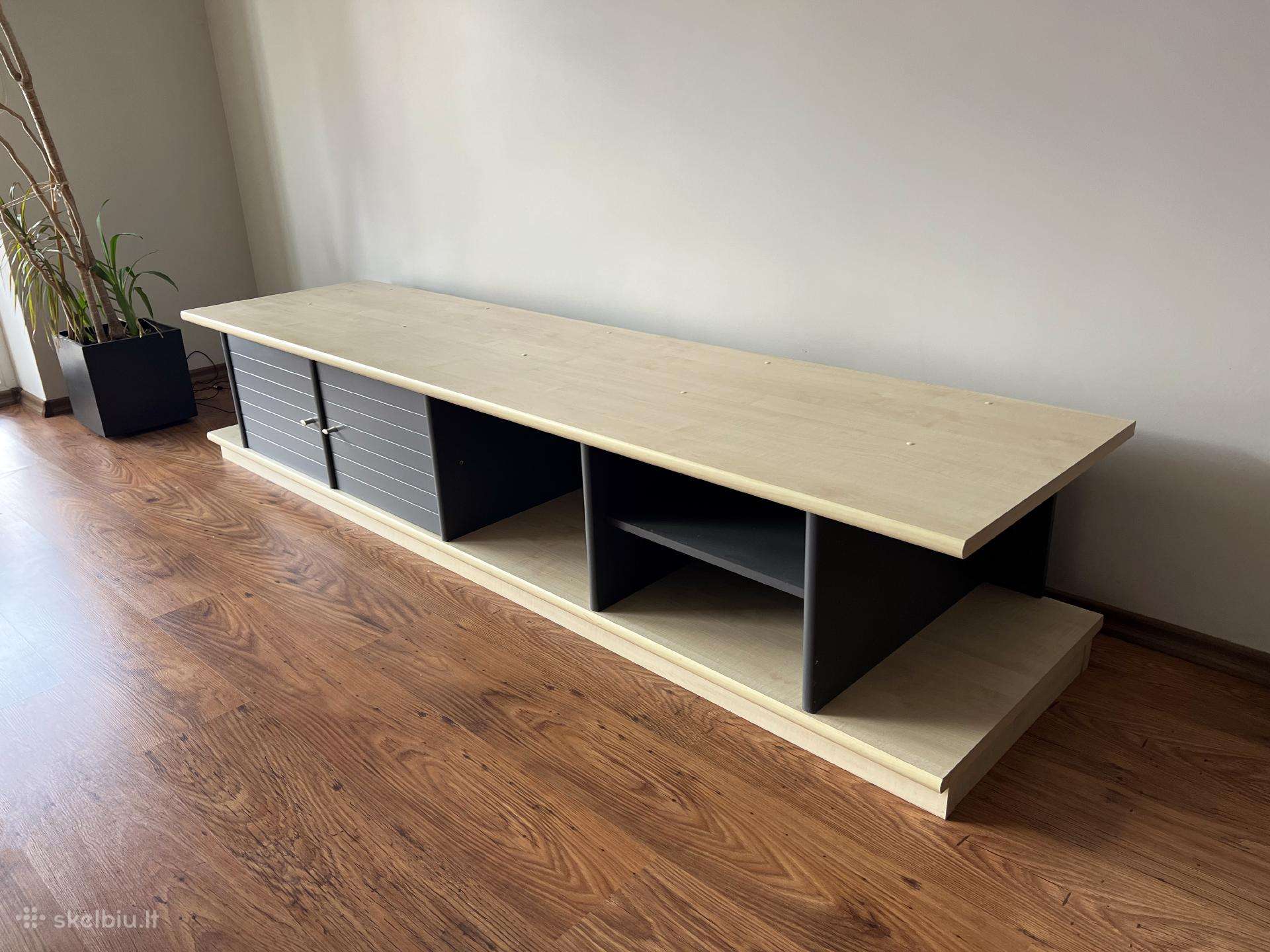 TV staliukas