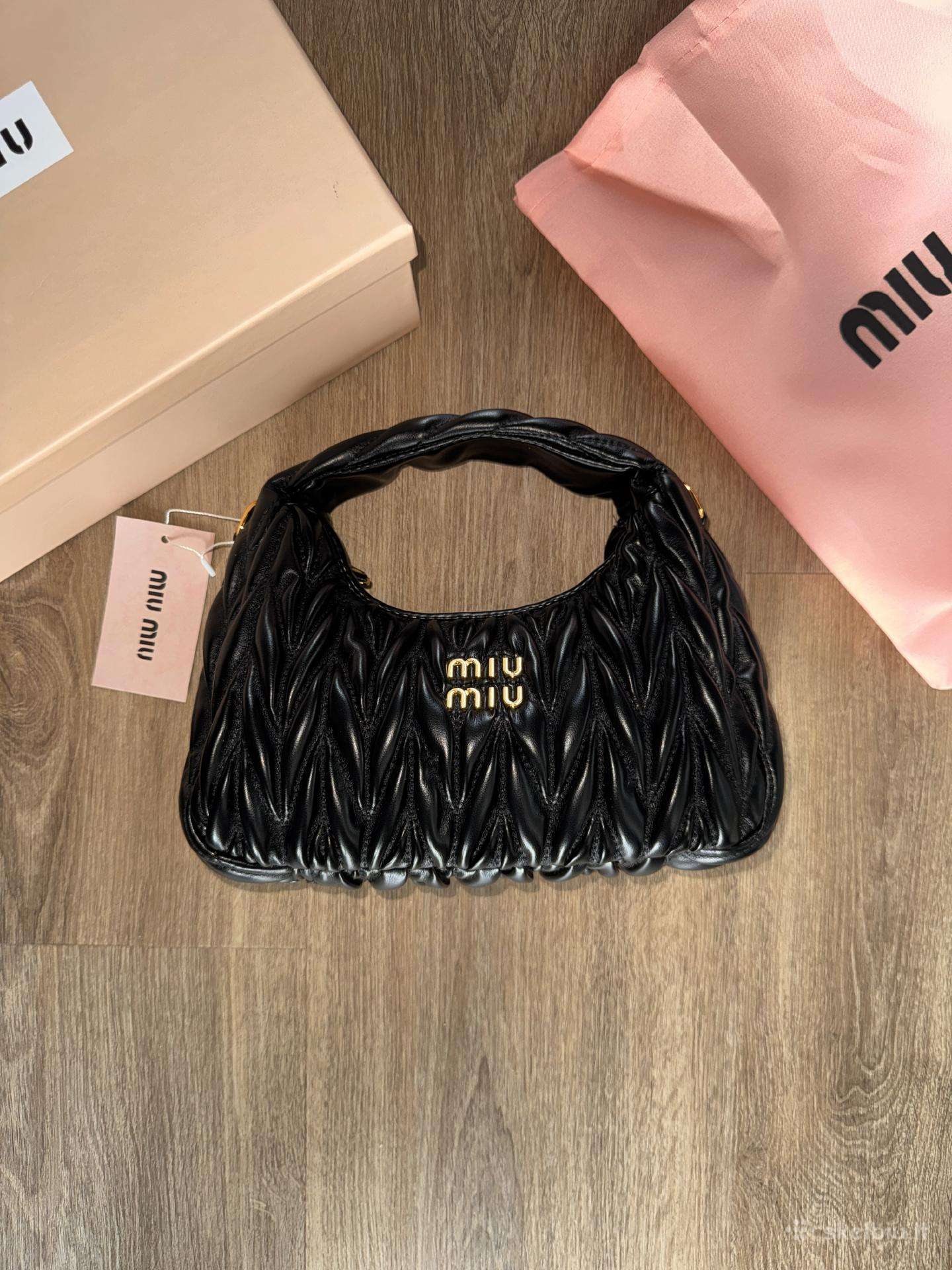 Miumiu rankinė