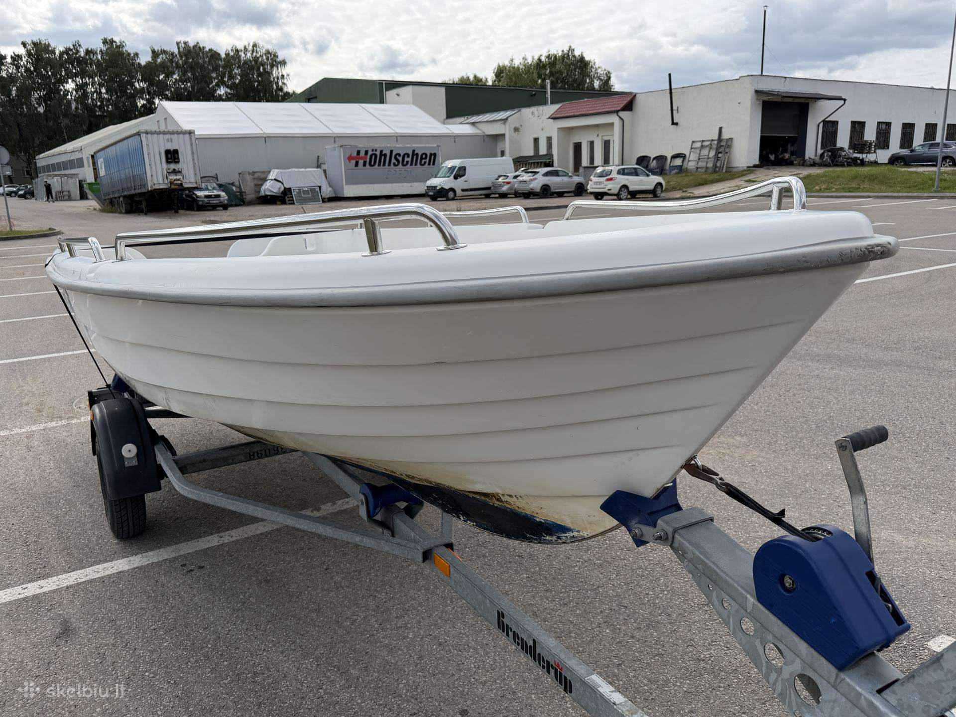 Finmaster 506, пластиковые лодки