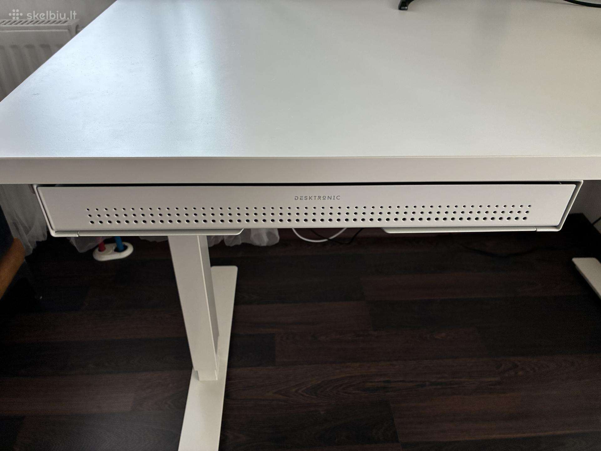 Desktronic darbo stalčius