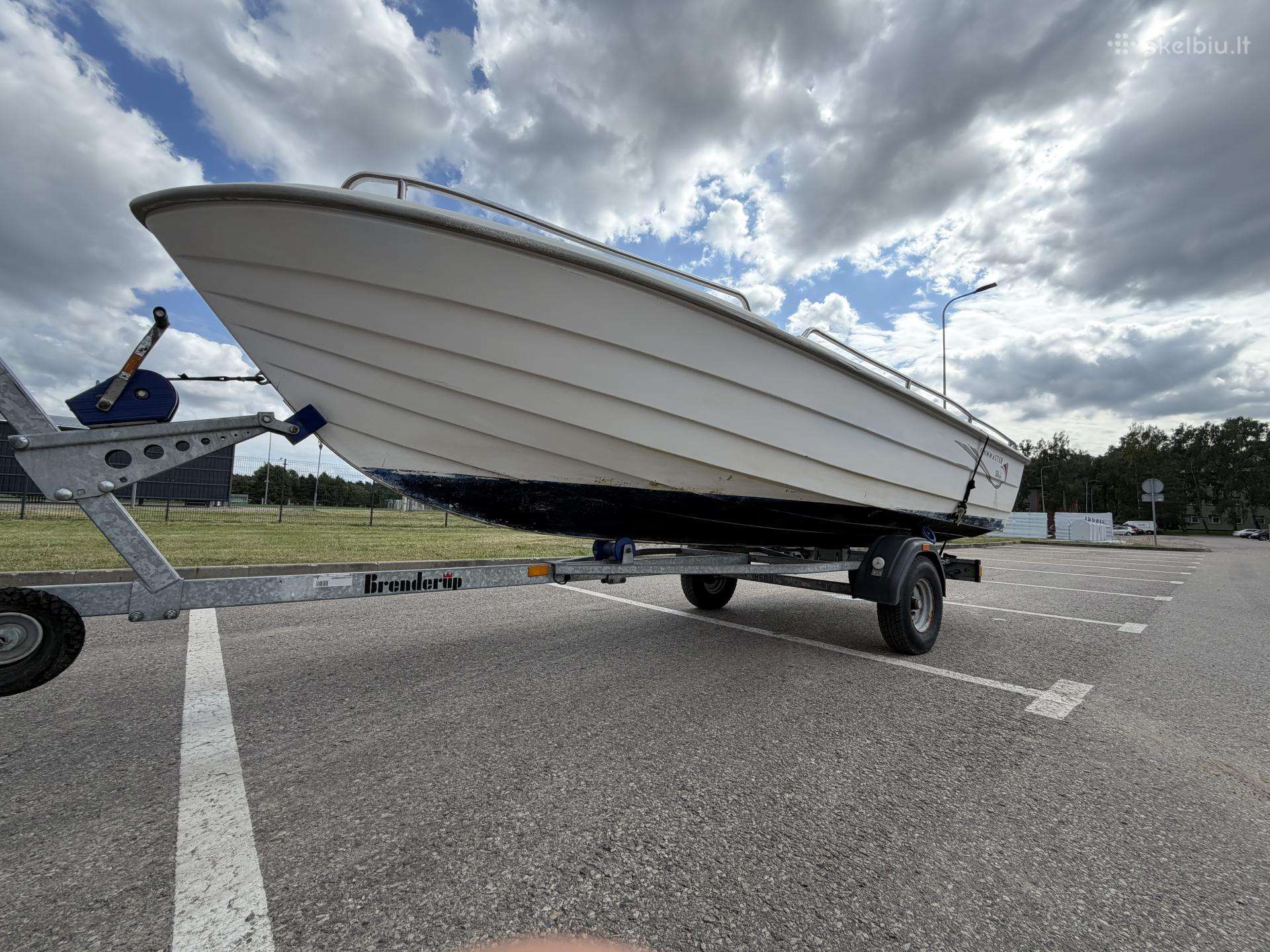 Finmaster 506, пластиковые лодки